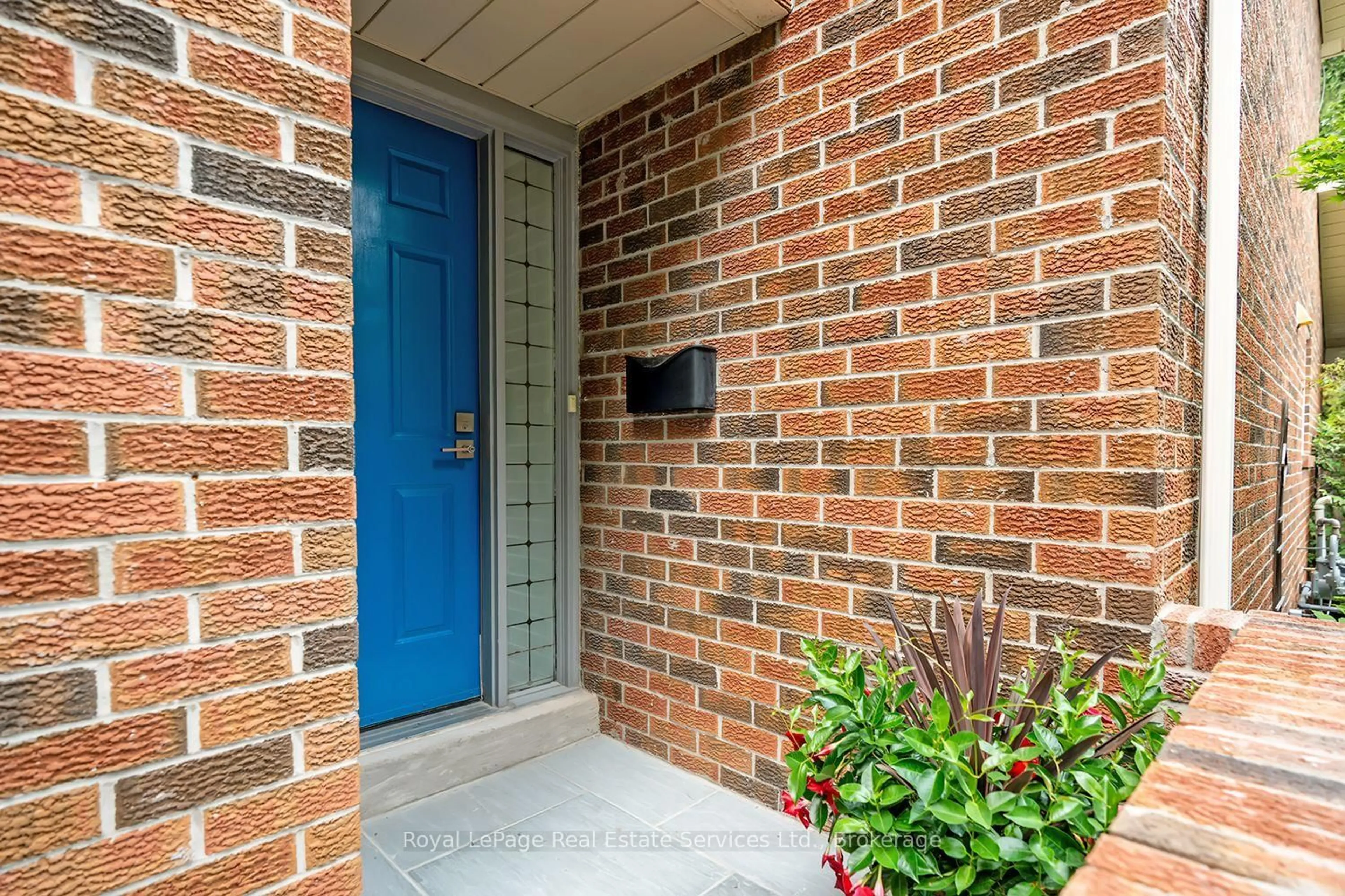 Unknown for 1194 Potters Wheel Cres, Oakville Ontario L6M 1J2