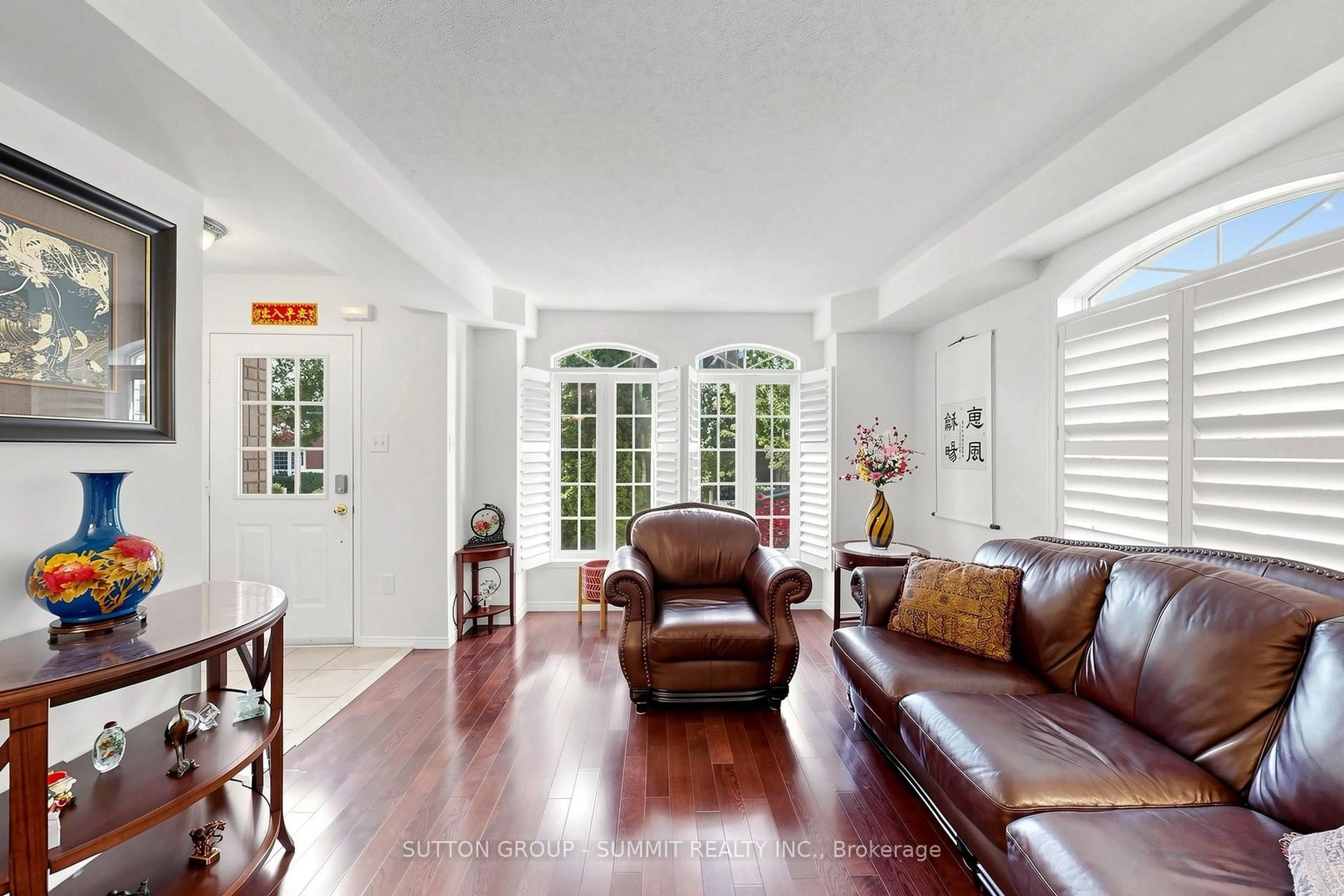 Living room with furniture, ceramic/tile floor for 141 Gatwick Dr, Oakville Ontario L6H 6T7