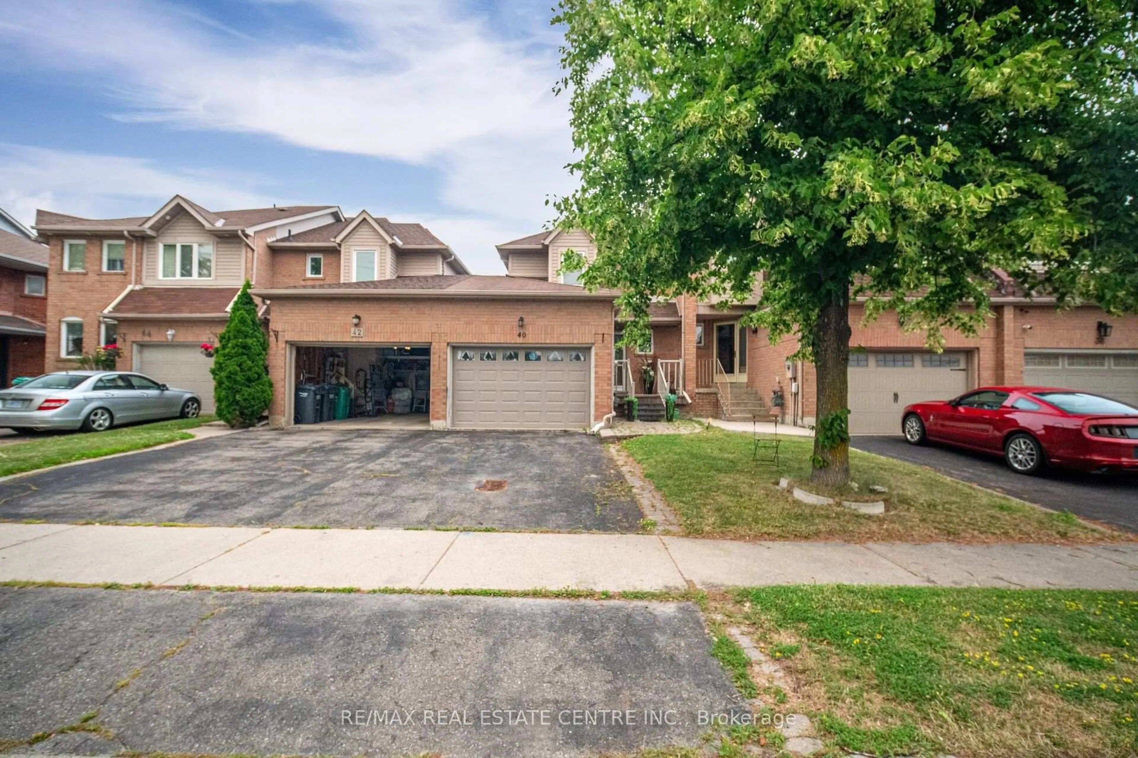 Unknown for 40 Langdale Cres, Brampton Ontario L6Y 4R7