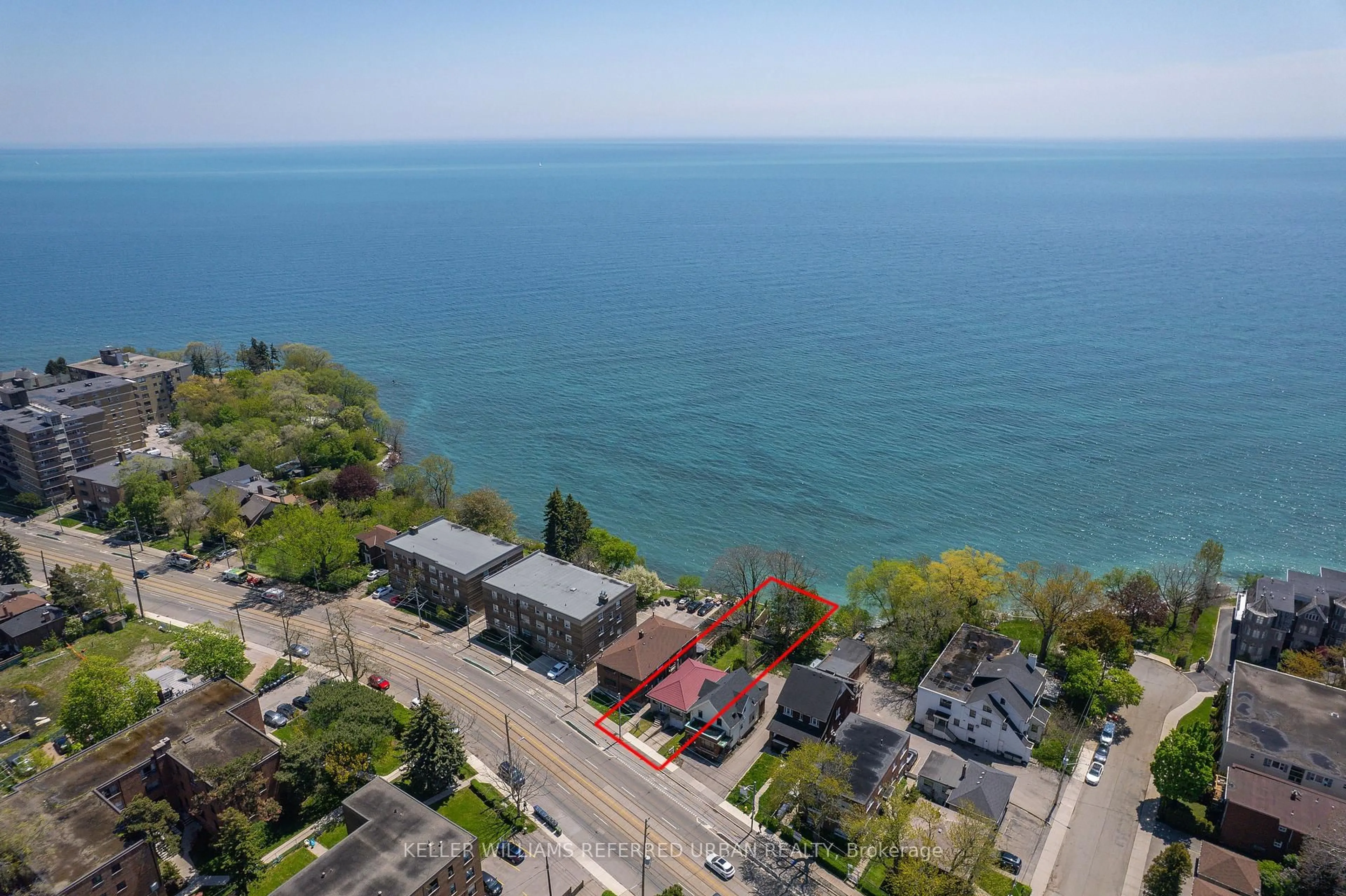 A pic from outside/outdoor area/front of a property/back of a property/a pic from drone, water/lake/river/ocean view for 2703 Lake Shore Blvd, Toronto Ontario M8V 1G6