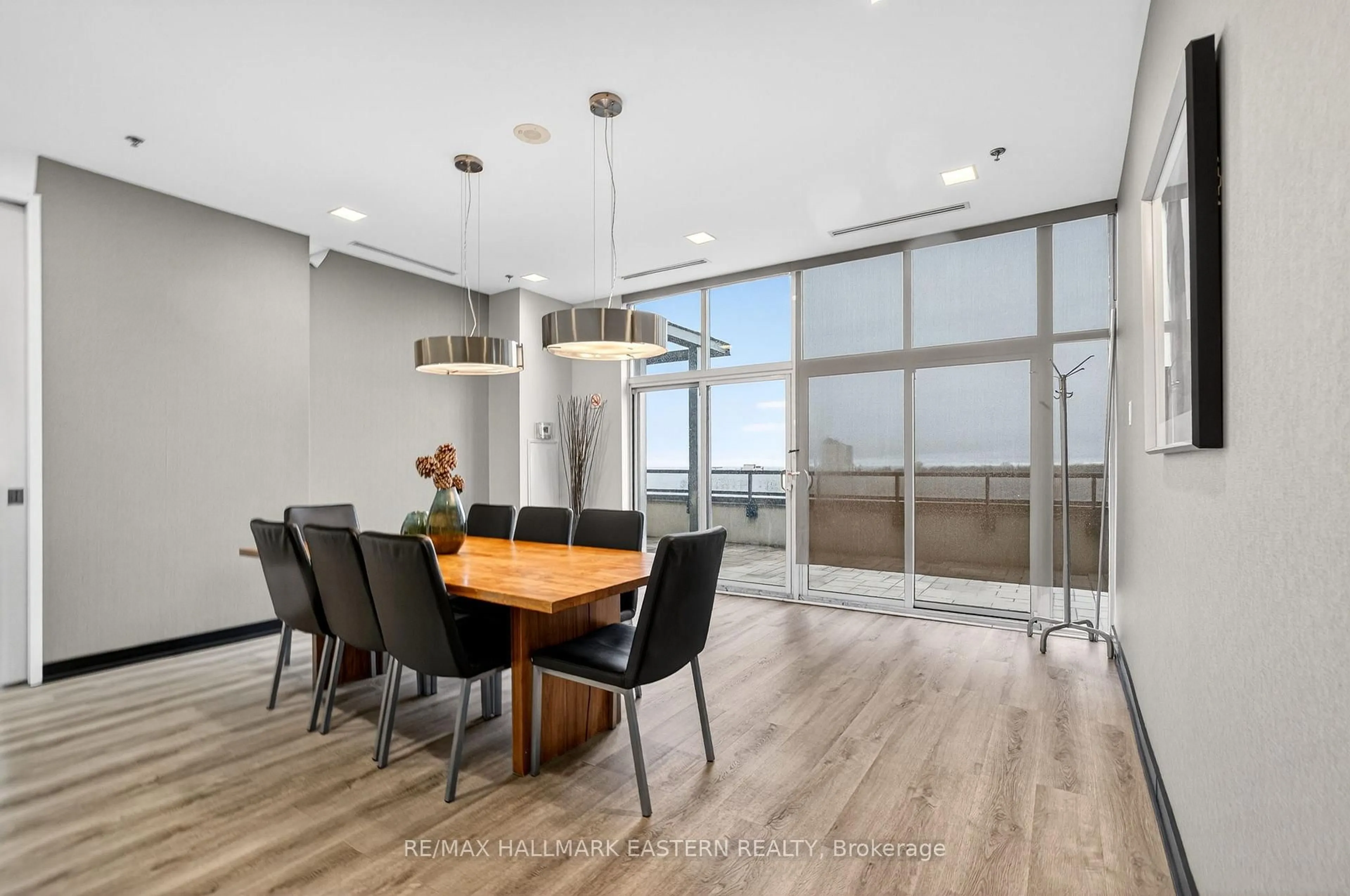 Dining room, unknown for 11 Superior Ave #Th3, Toronto Ontario M8V 0A7