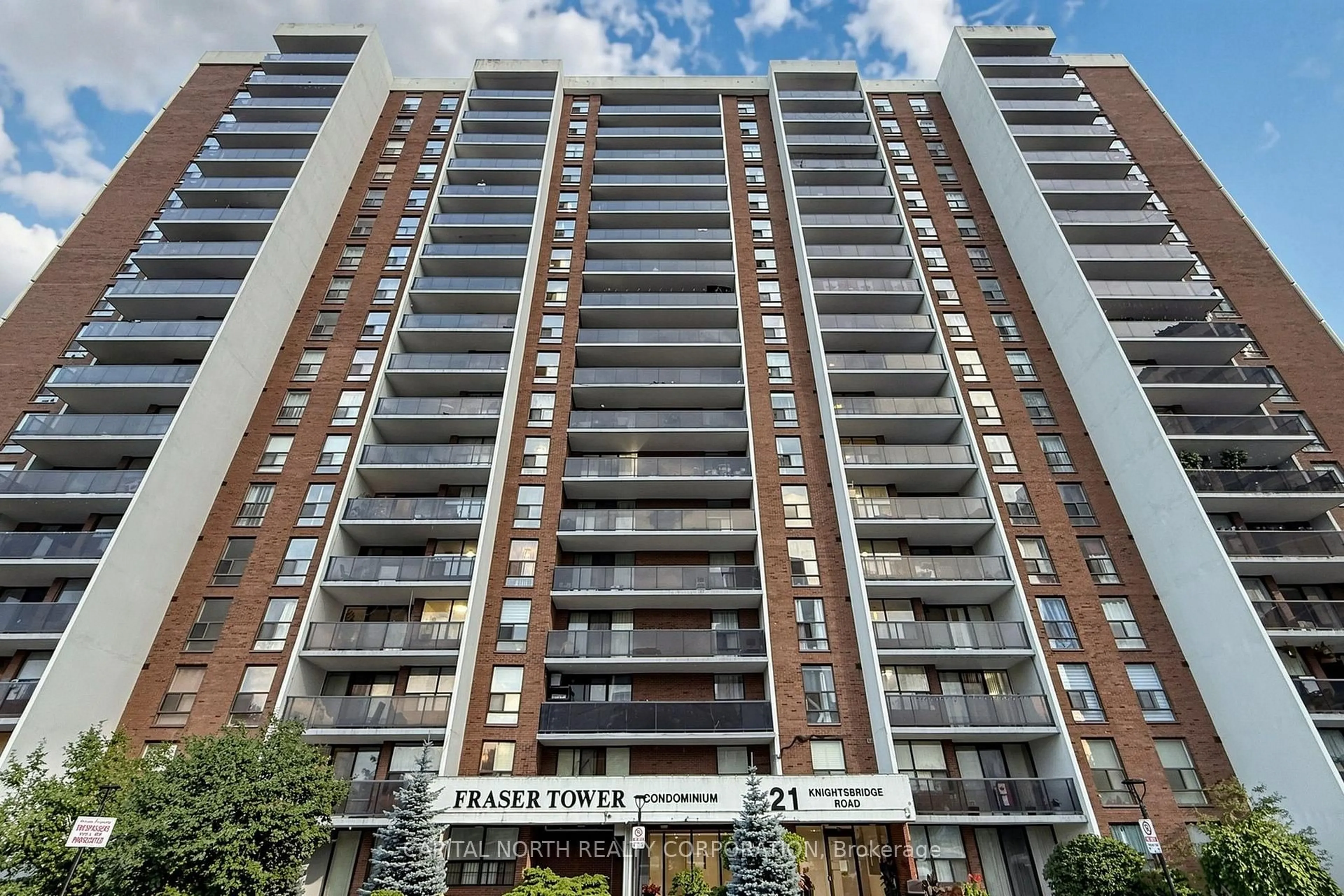 Indoor foyer for 21 Knightsbridge Rd #1502, Brampton Ontario L6T 3Y1