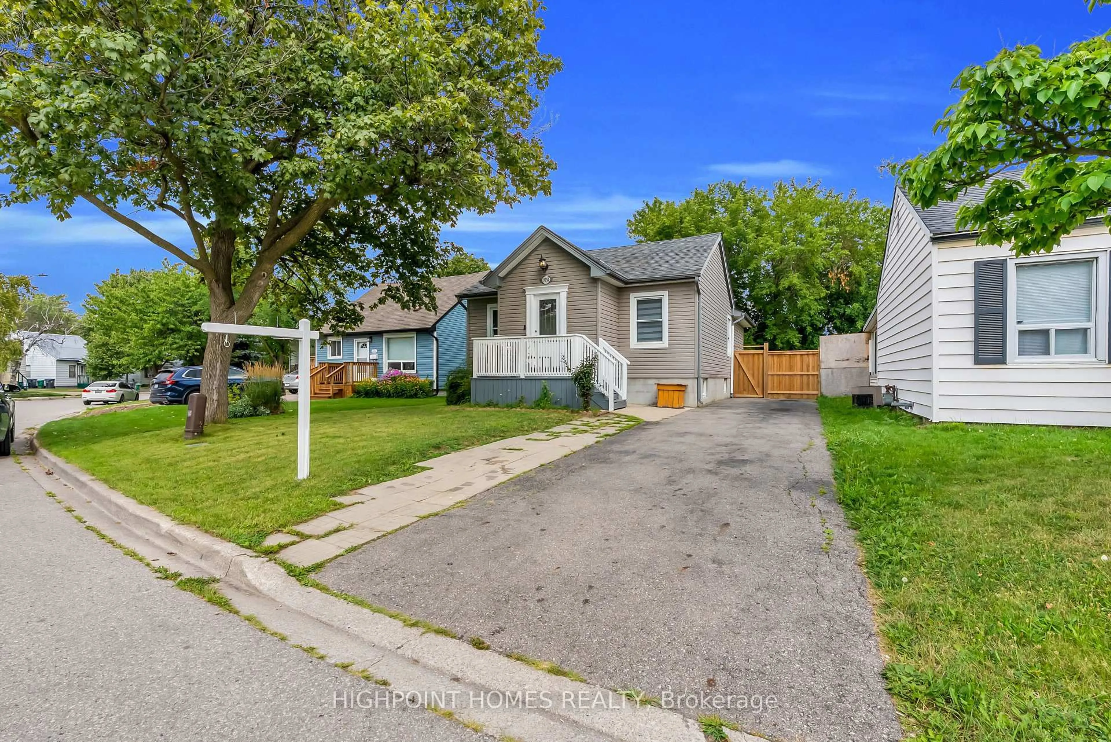 Shed for 3052 Victory Cres, Mississauga Ontario L4T 1L4