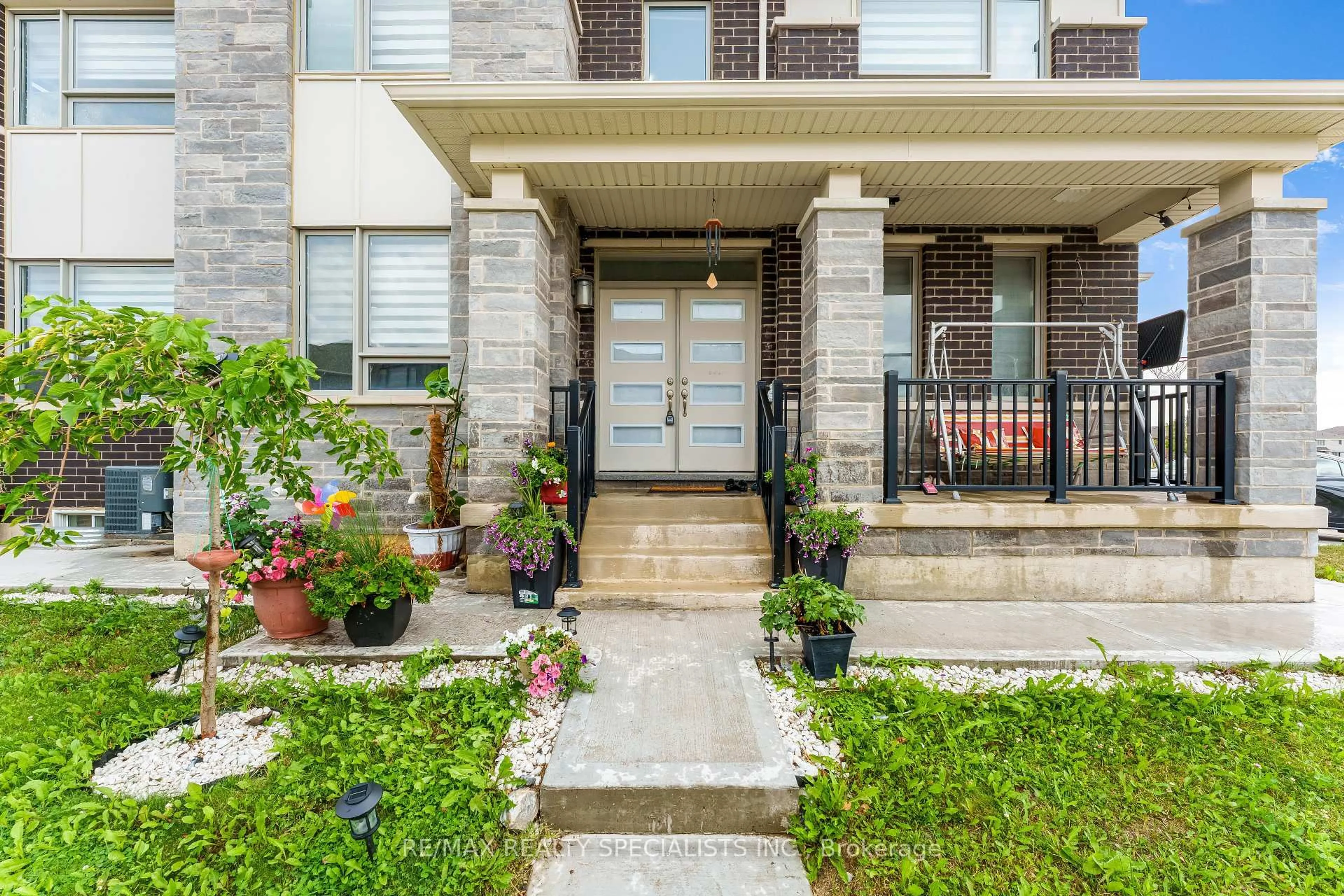 Unknown for 1 Boothill Dr, Brampton Ontario L7A 5E5