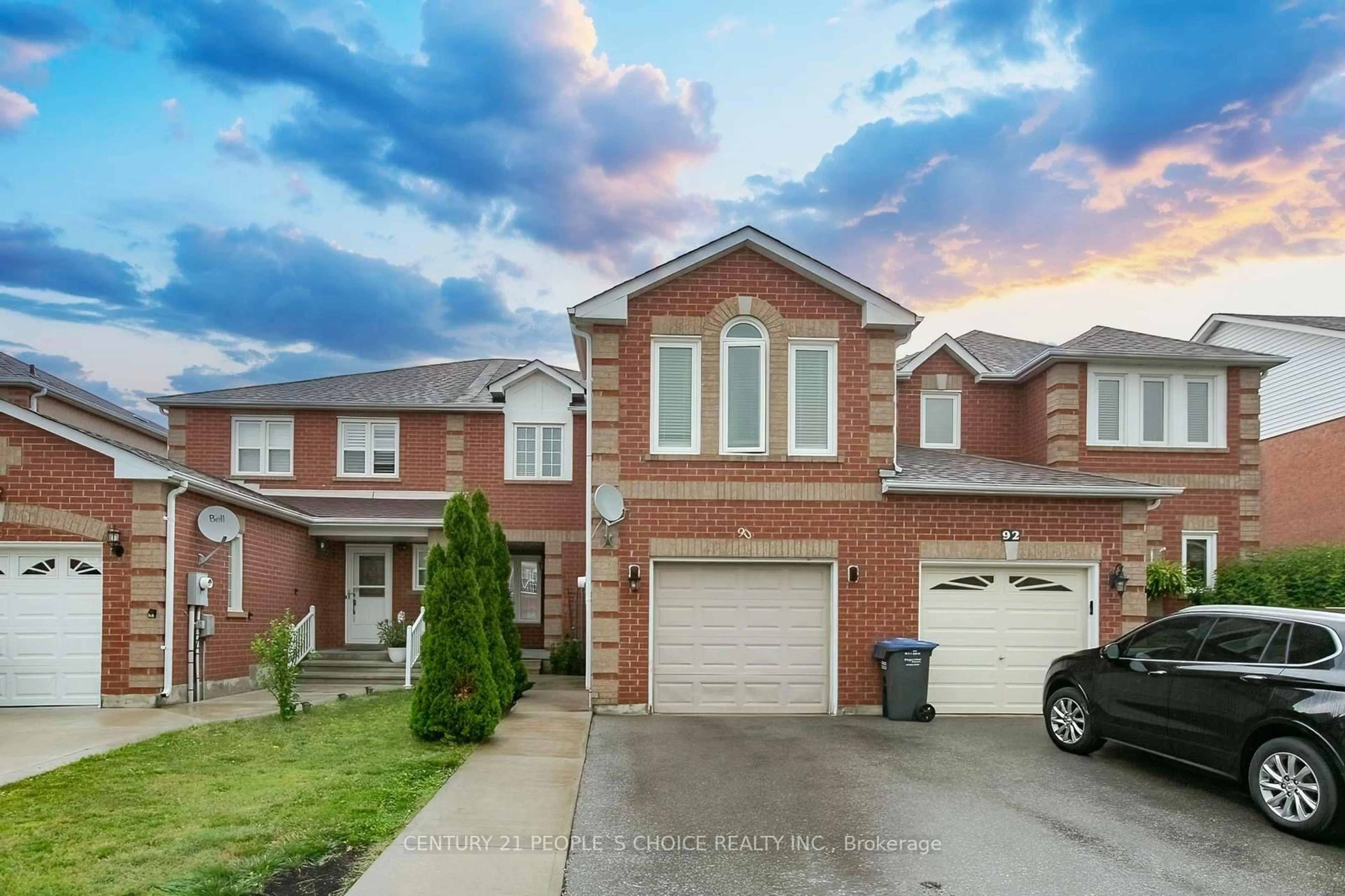 Home with brick exterior material, street for 90 White Tail Cres, Brampton Ontario L6Y 5B9