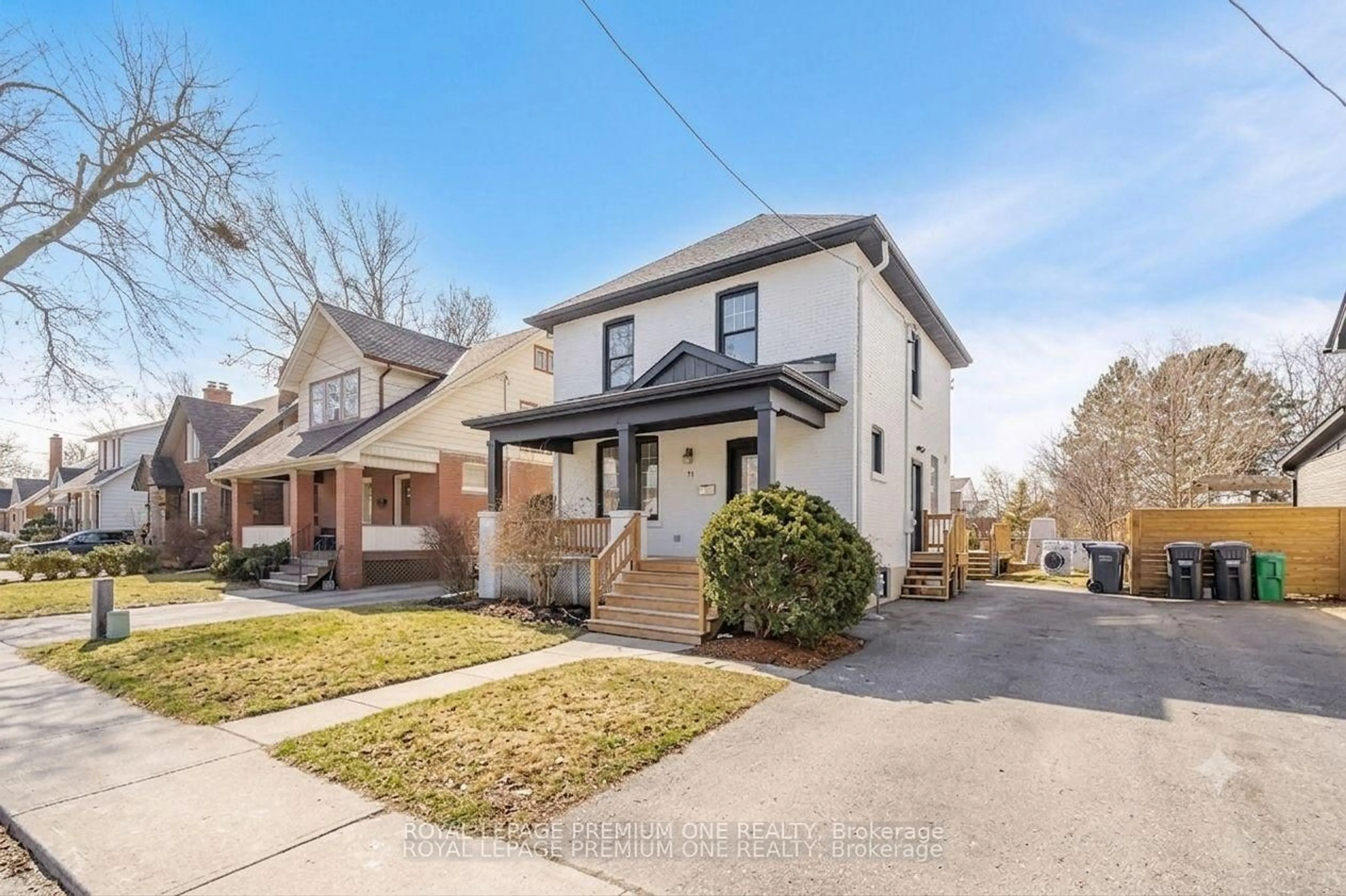 Home with brick exterior material, street for 71 Mill St, Brampton Ontario L6Y 1S9