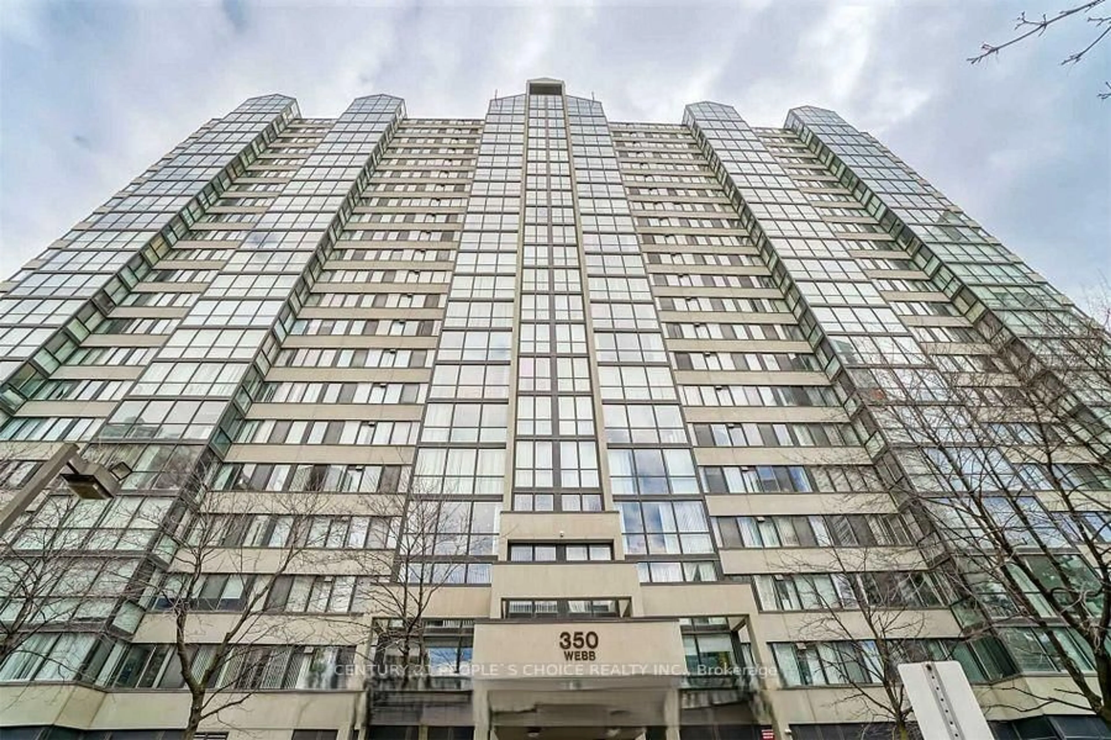 Indoor foyer for 350 Webb Dr #2010, Mississauga Ontario L5B 3W4