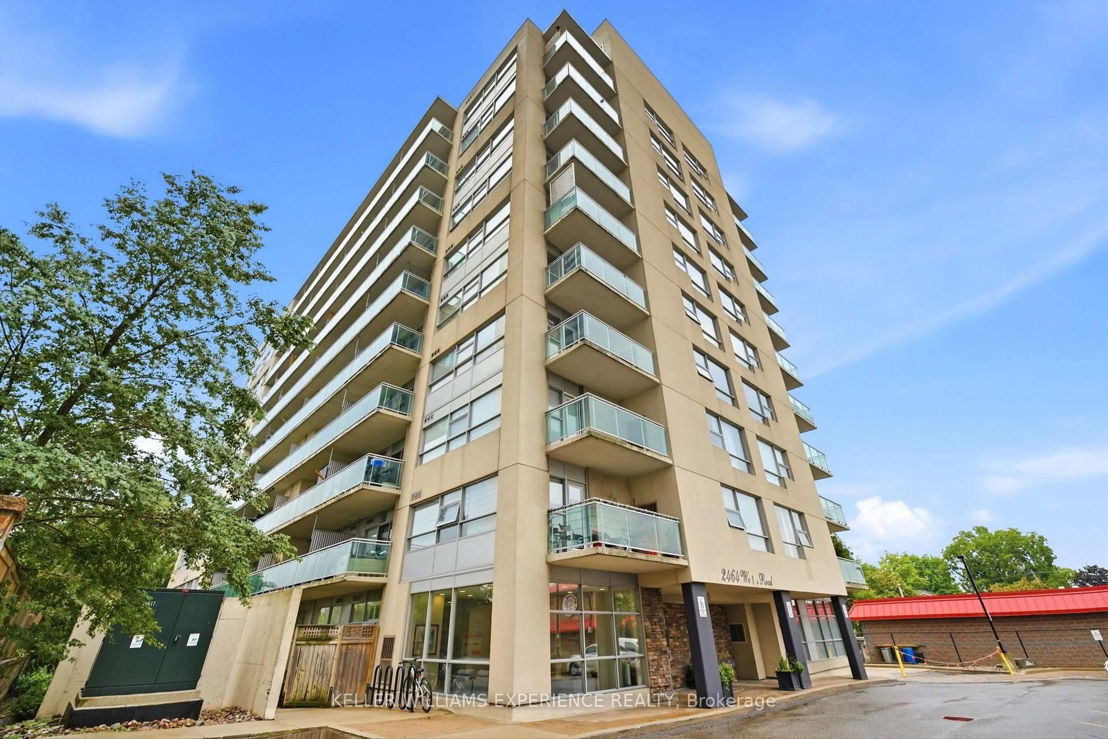 Unknown for 2464 Weston Rd #903, Toronto Ontario M9N 0A2