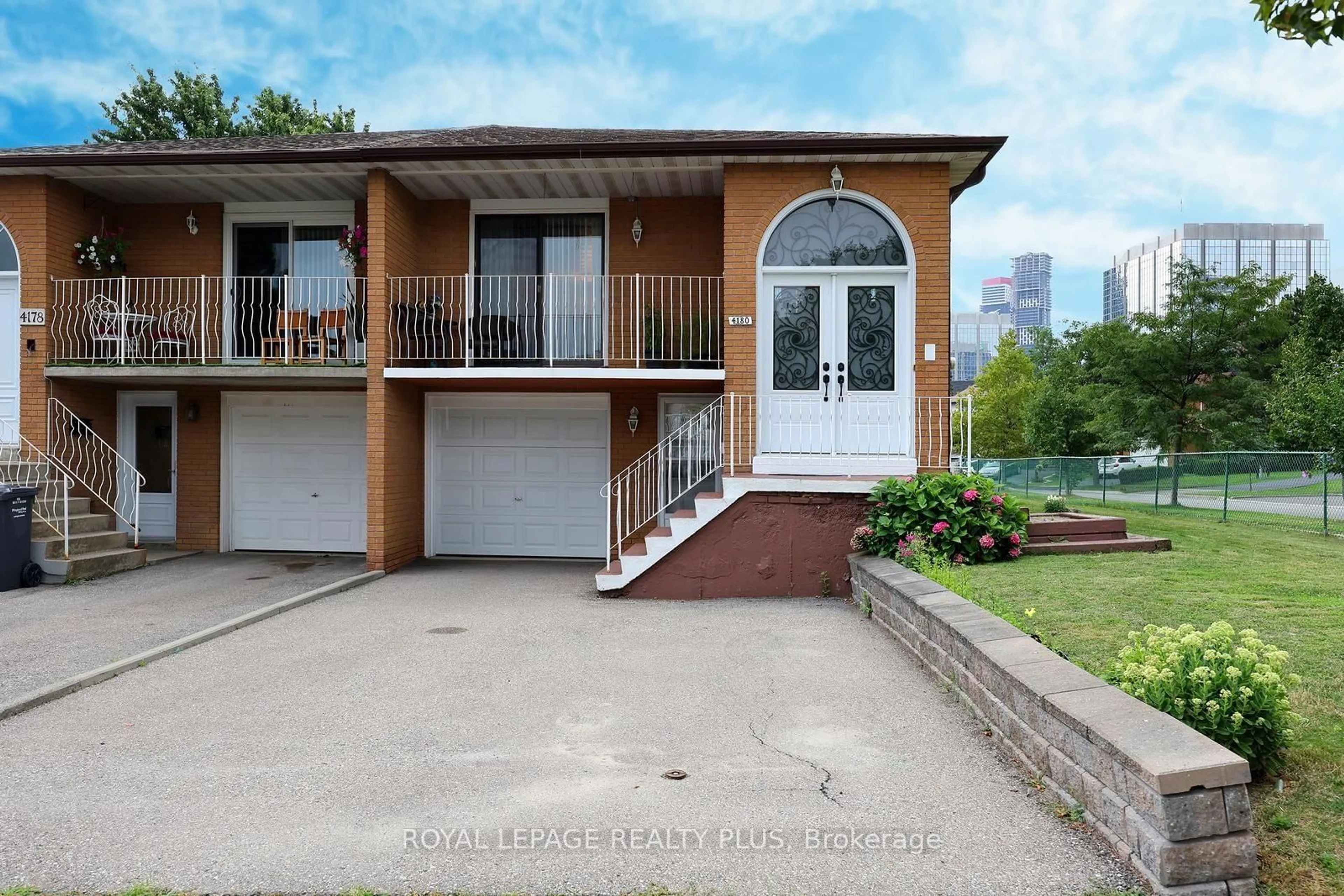 Unknown for 4180 Dursley Cres, Mississauga Ontario L4Z 1J7