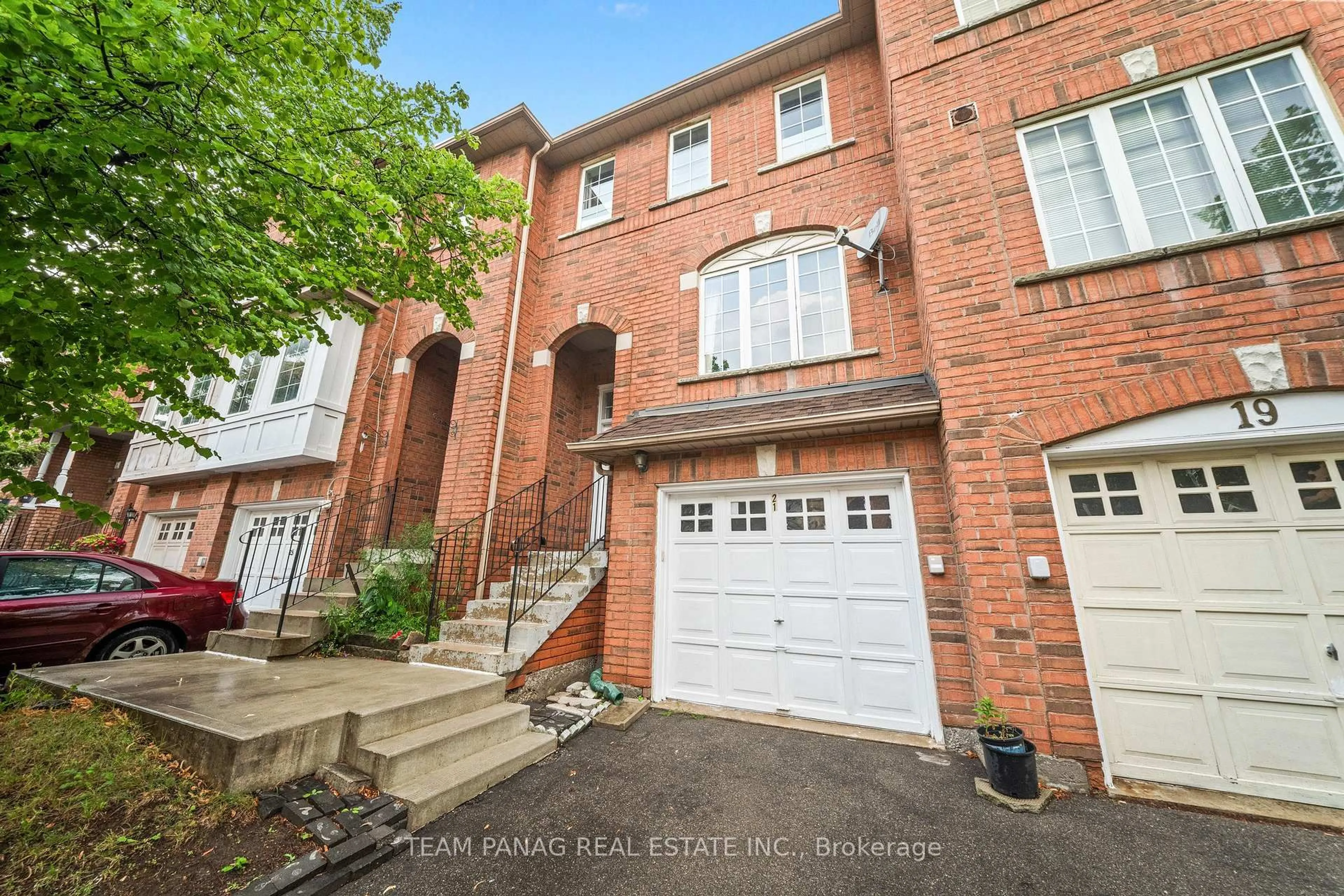 Home with brick exterior material, street for 170 Havelock Dr #21, Brampton Ontario L6W 4T3