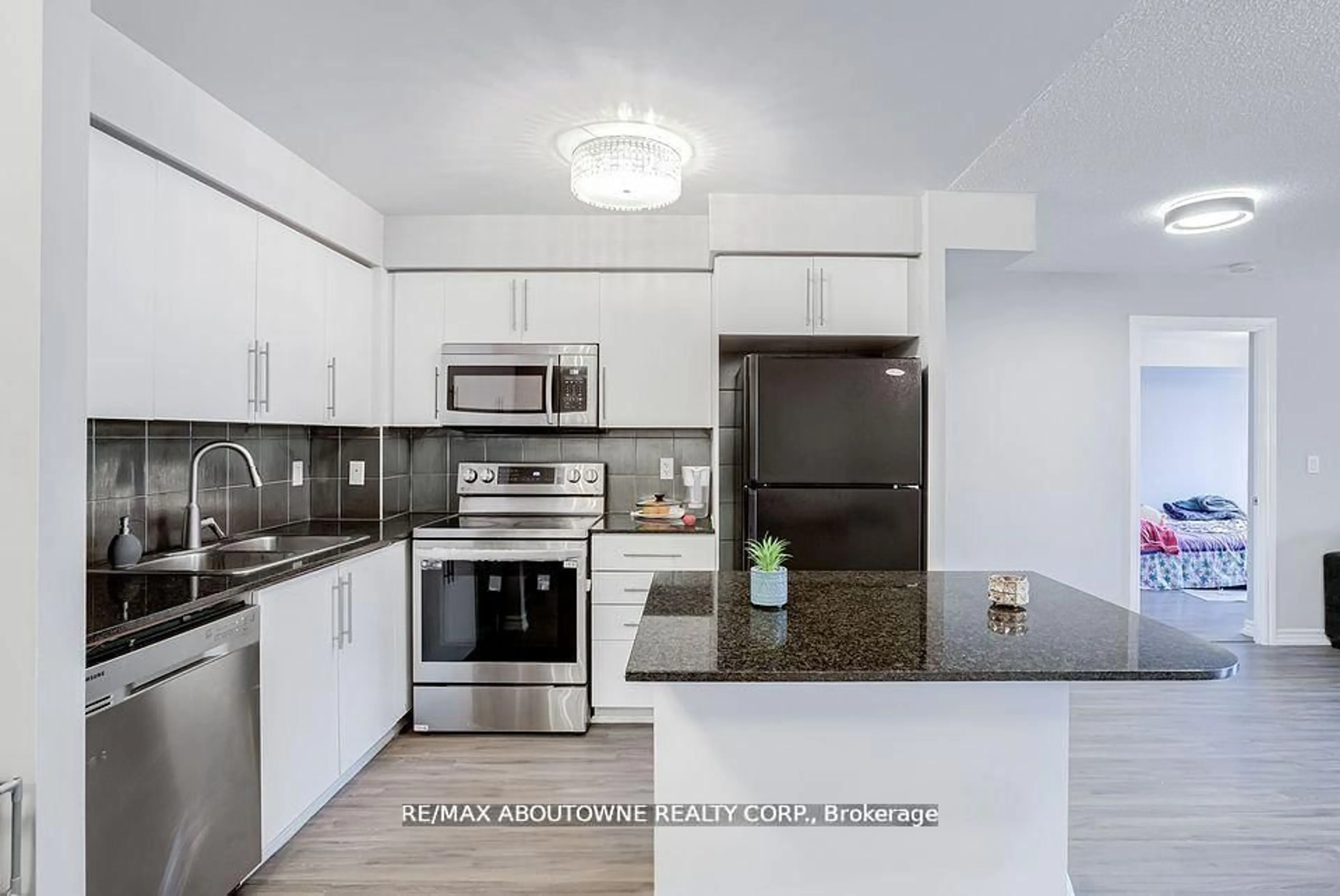 Unknown for 310 Burnhamthorpe Rd #401, Mississauga Ontario L5B 4P9