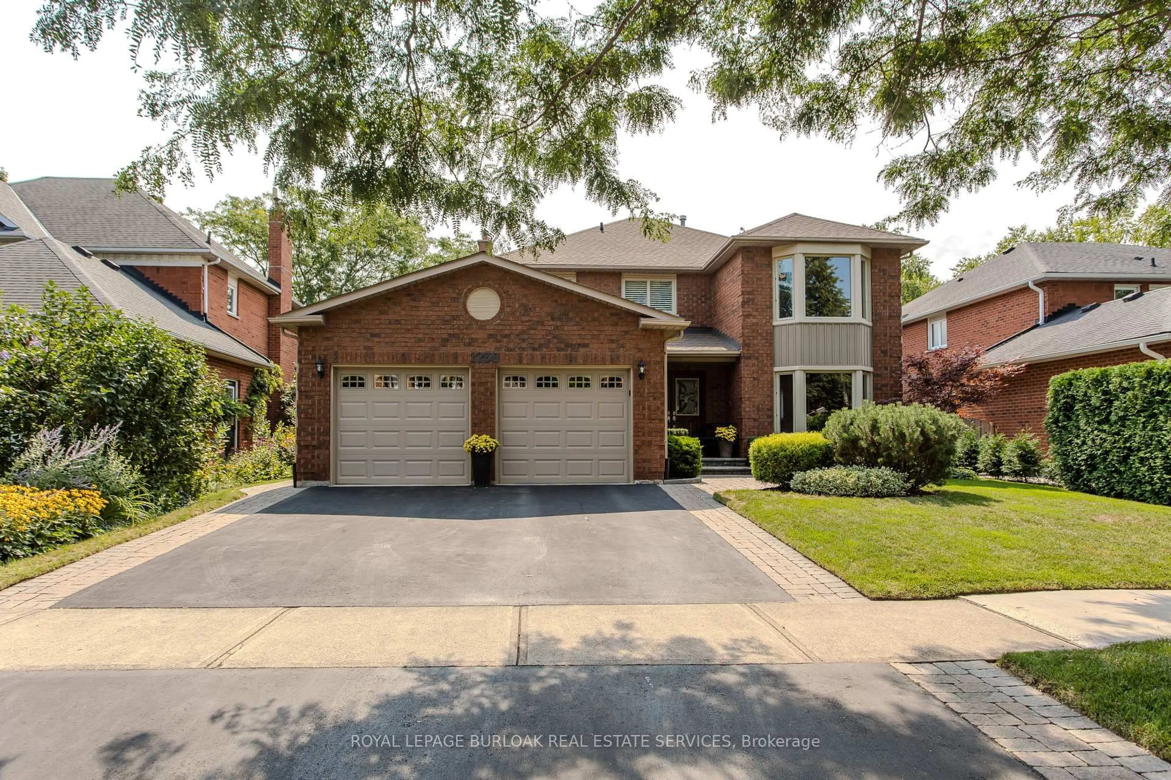 Home with brick exterior material, street for 1238 Sable Dr, Burlington Ontario L7S 2J6