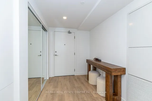 1100 Sheppard Ave #232, Toronto 5