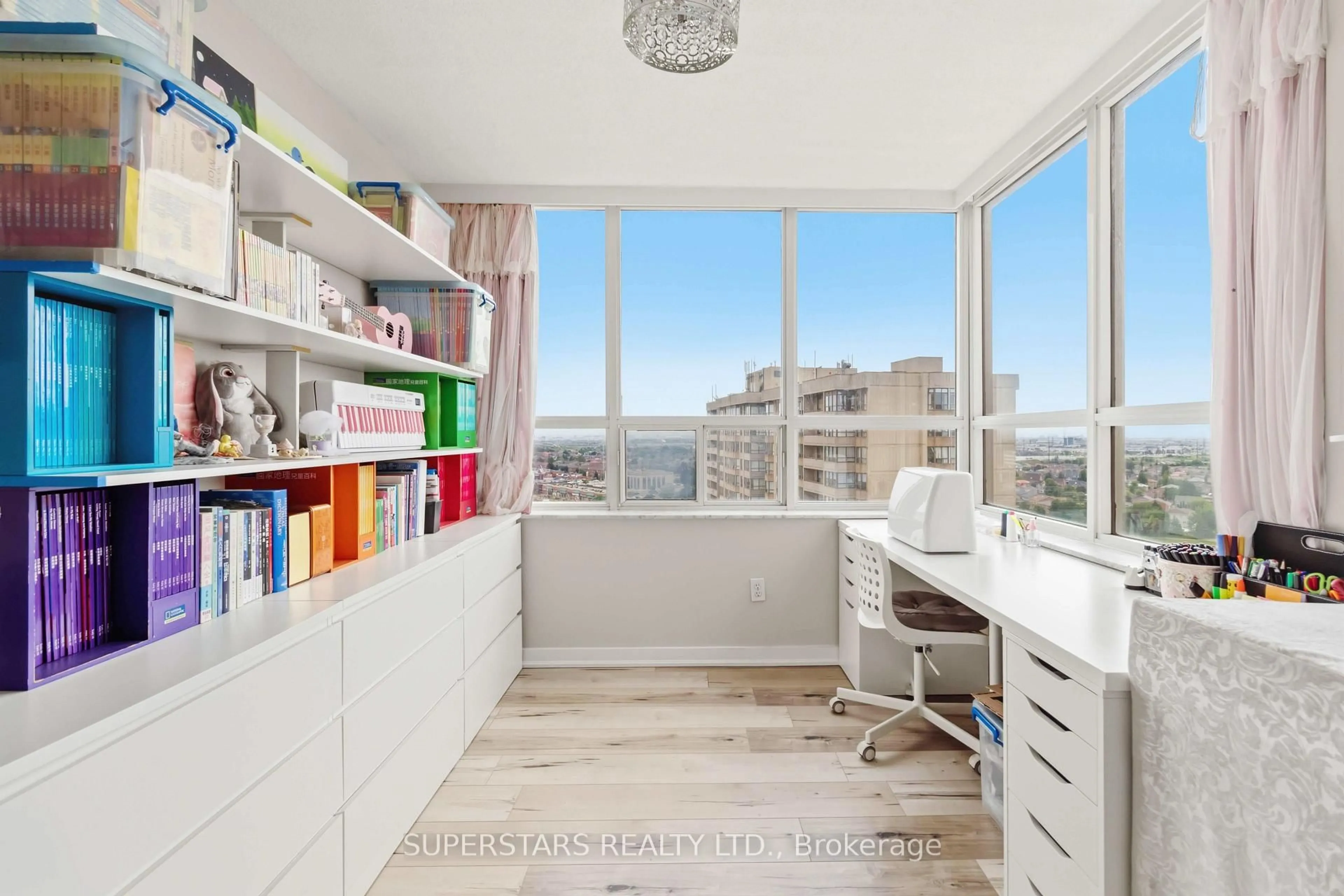 A pic of a room for 30 Malta Ave #1702, Brampton Ontario L6Y 4S5