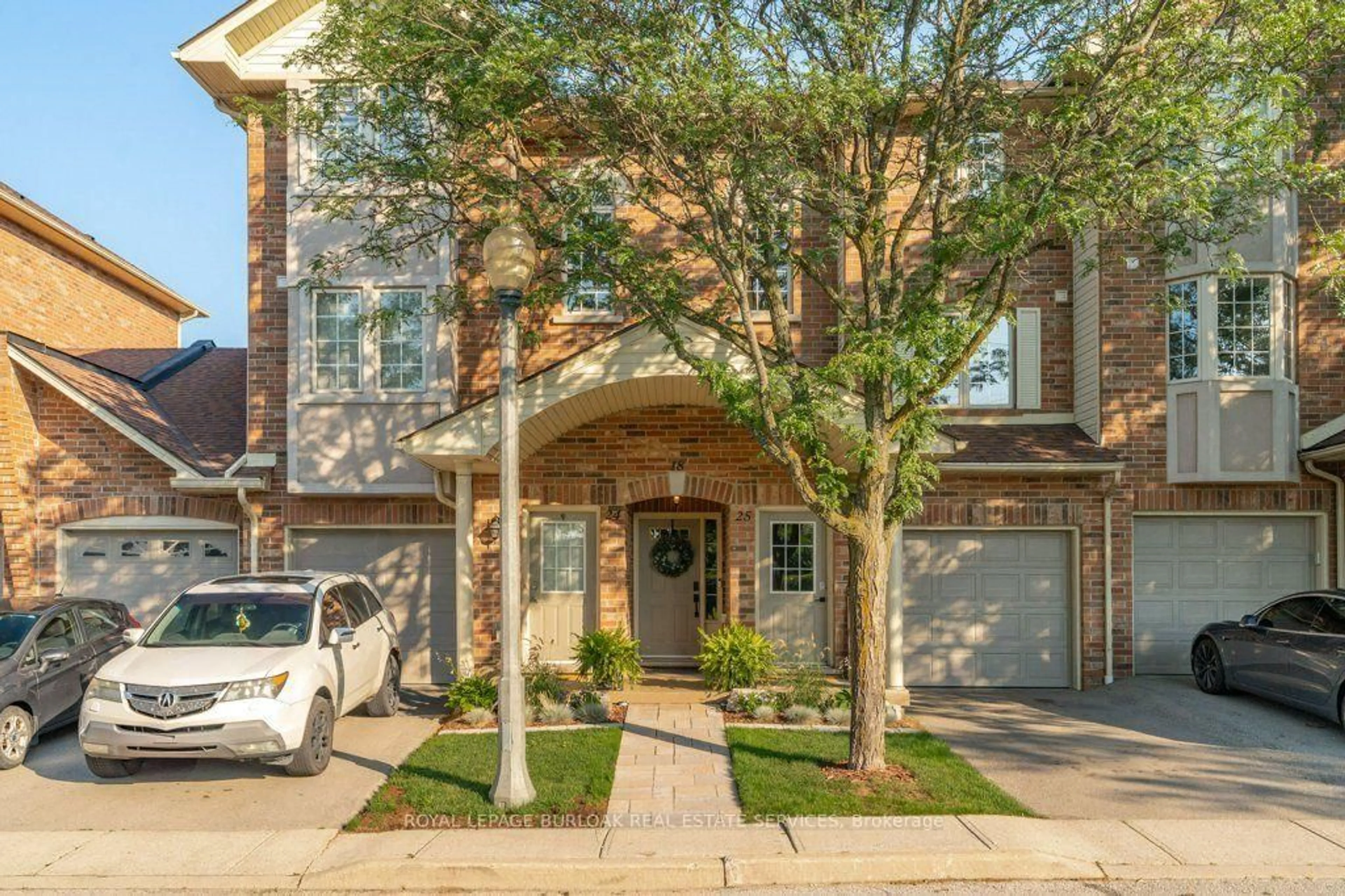 Home with brick exterior material, street for 4045 Upper Middle Rd #25, Burlington Ontario L7M 4S8