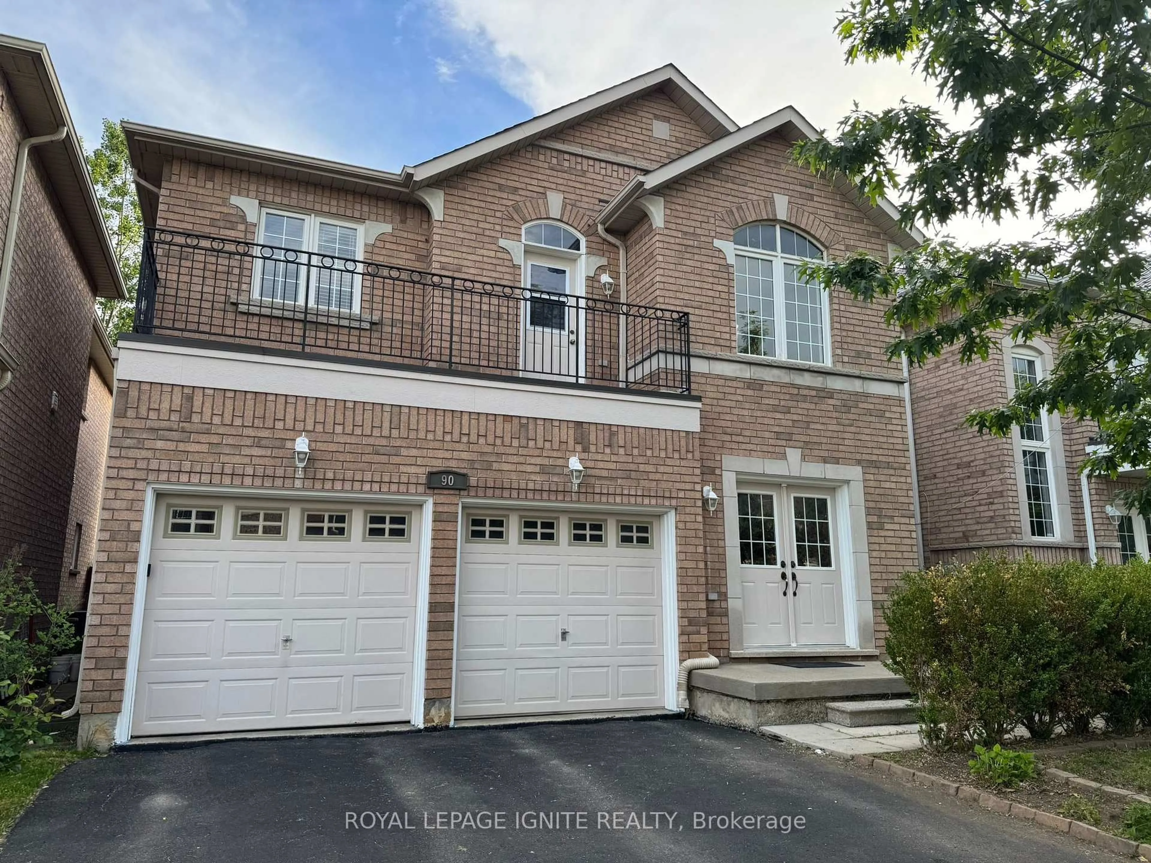 Home with brick exterior material, street for 90 Sir Jacobs Cres, Brampton Ontario L7A 3T5