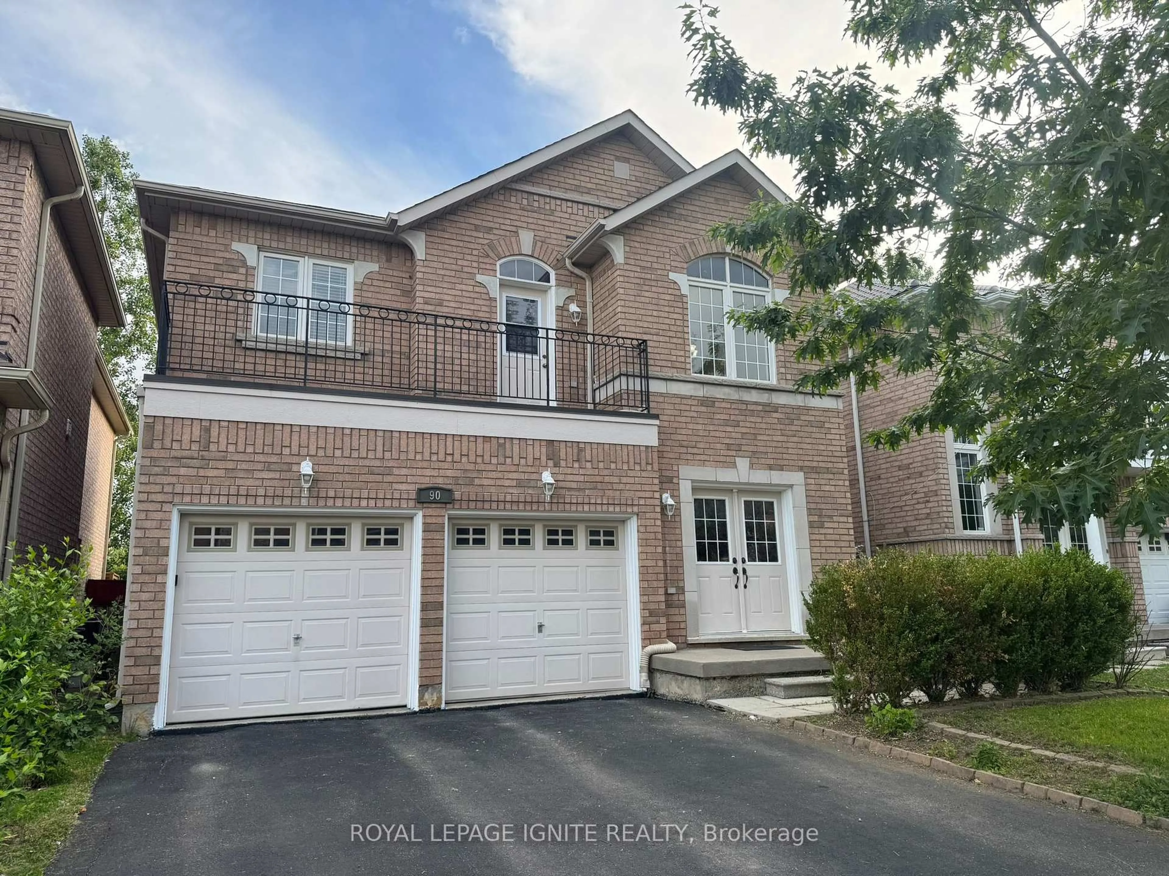 Home with brick exterior material, street for 90 Sir Jacobs Cres, Brampton Ontario L7A 3T5