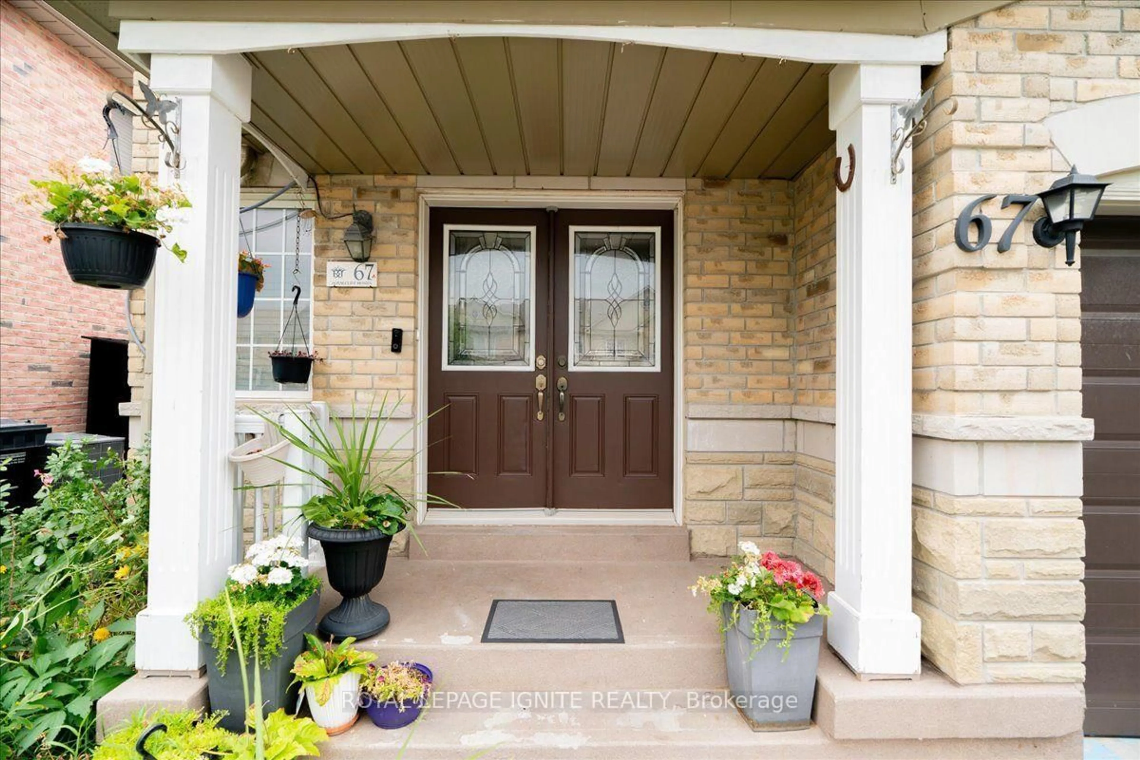 Indoor entryway for 67 Severin St, Brampton Ontario L6R 0P3