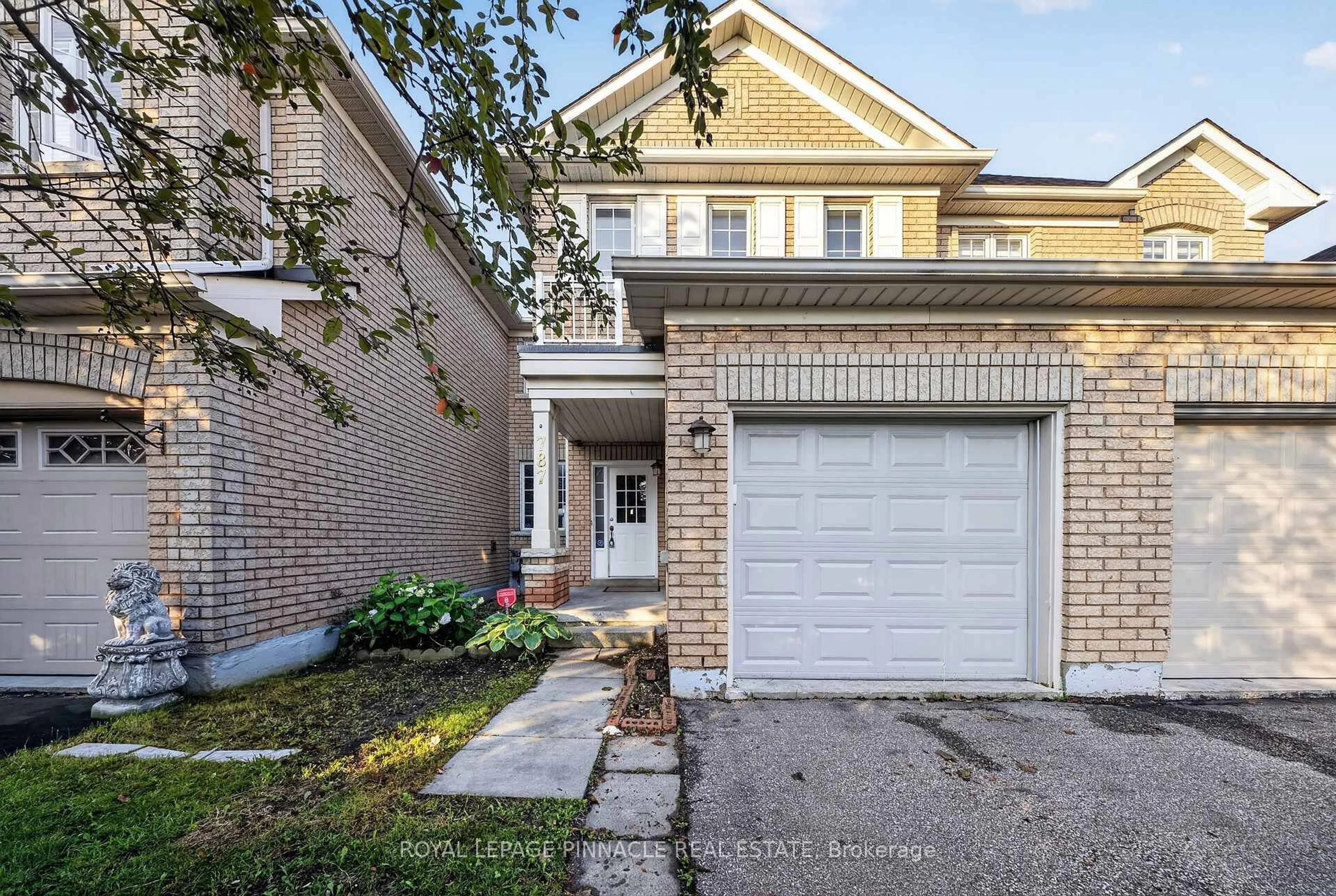 Home with brick exterior material, street for 787 Avocado Cres, Mississauga Ontario L5W 1H4