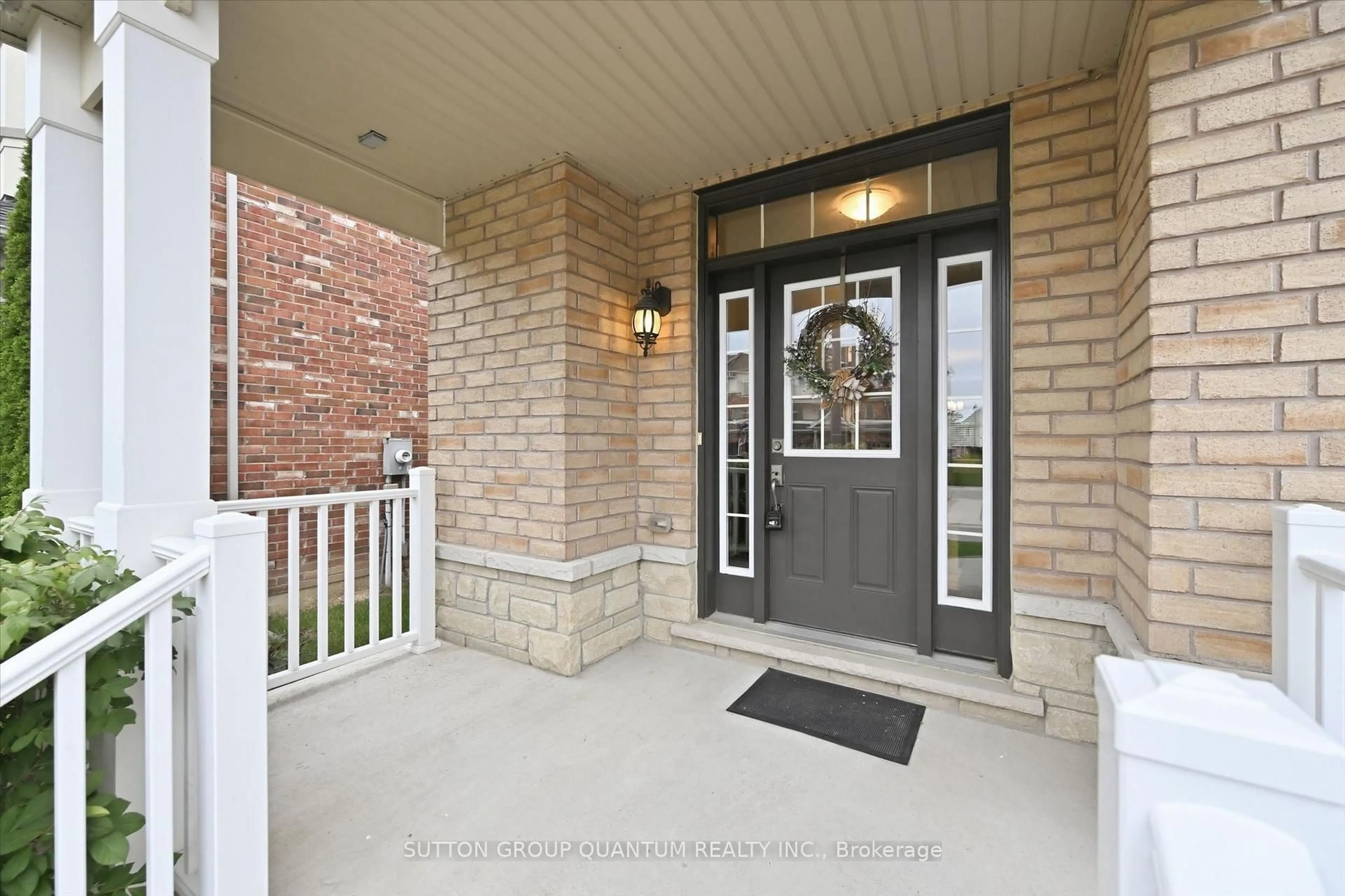 Indoor entryway for 25 Mccardy Crt, Caledon Ontario L7C 3W9
