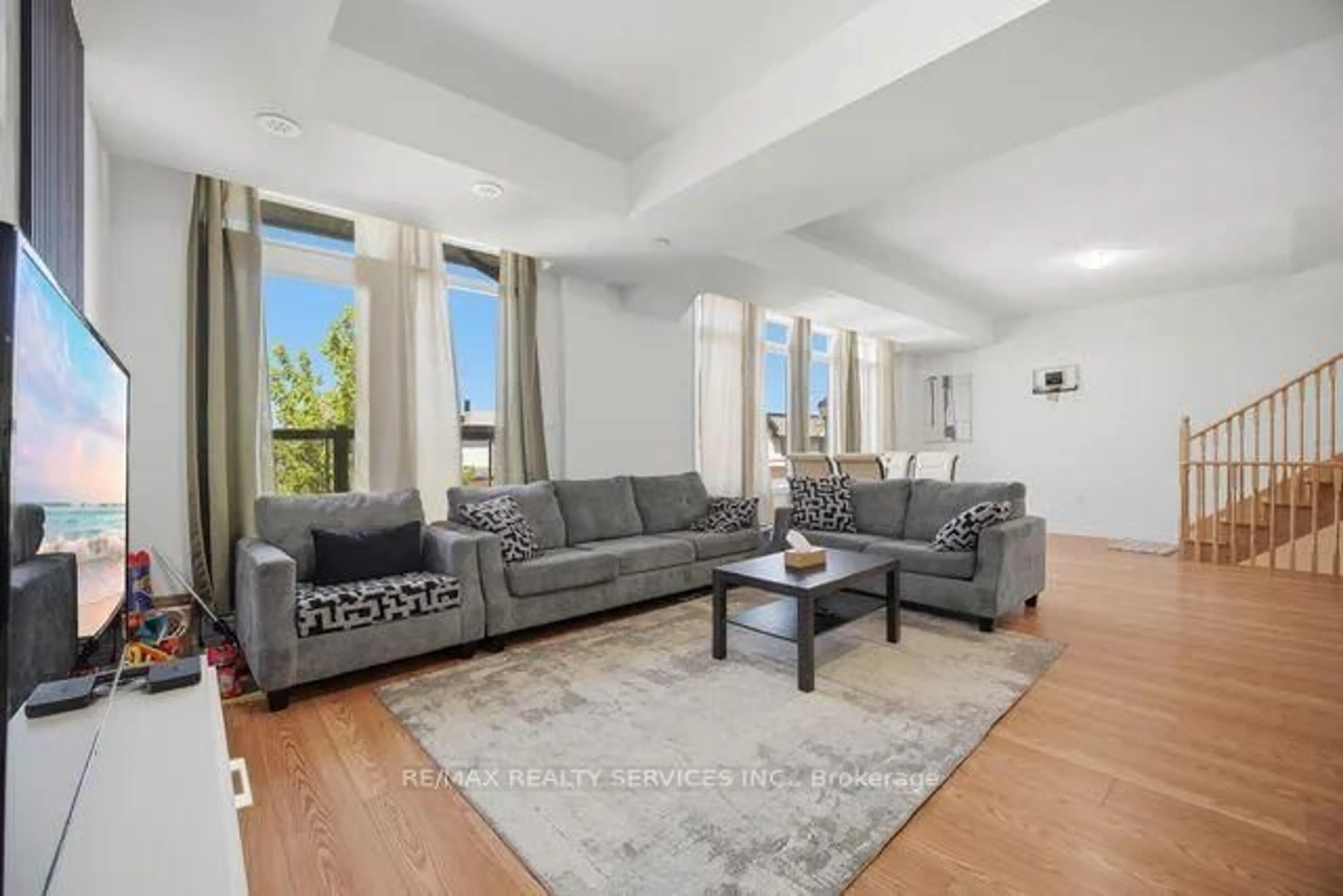 Living room with furniture, unknown for 417 Dougall Ave #14, Caledon Ontario L7C 4L5