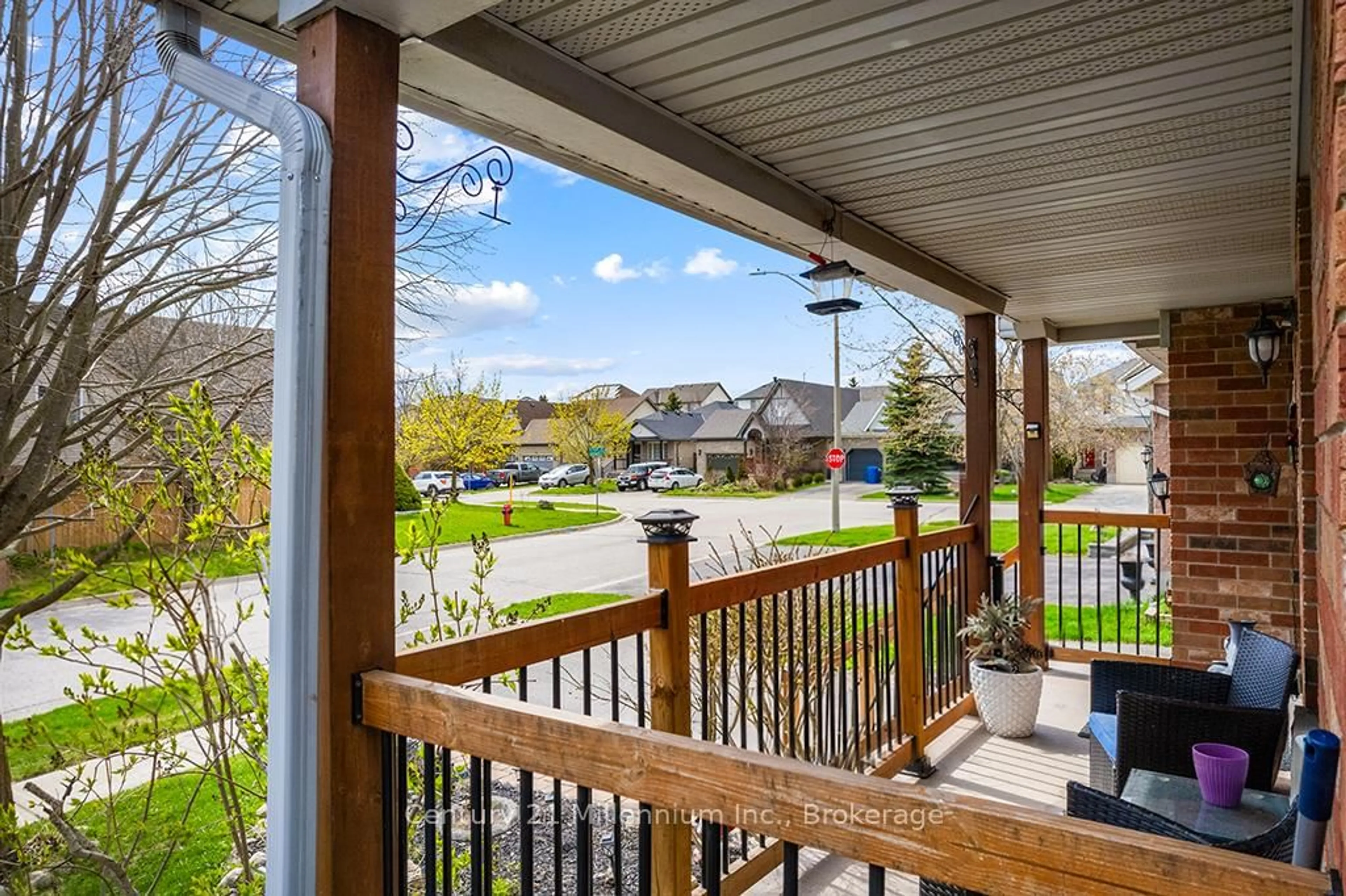 Patio, water/lake/river/ocean view for 11 Northampton St, Orangeville Ontario L9W 5H8