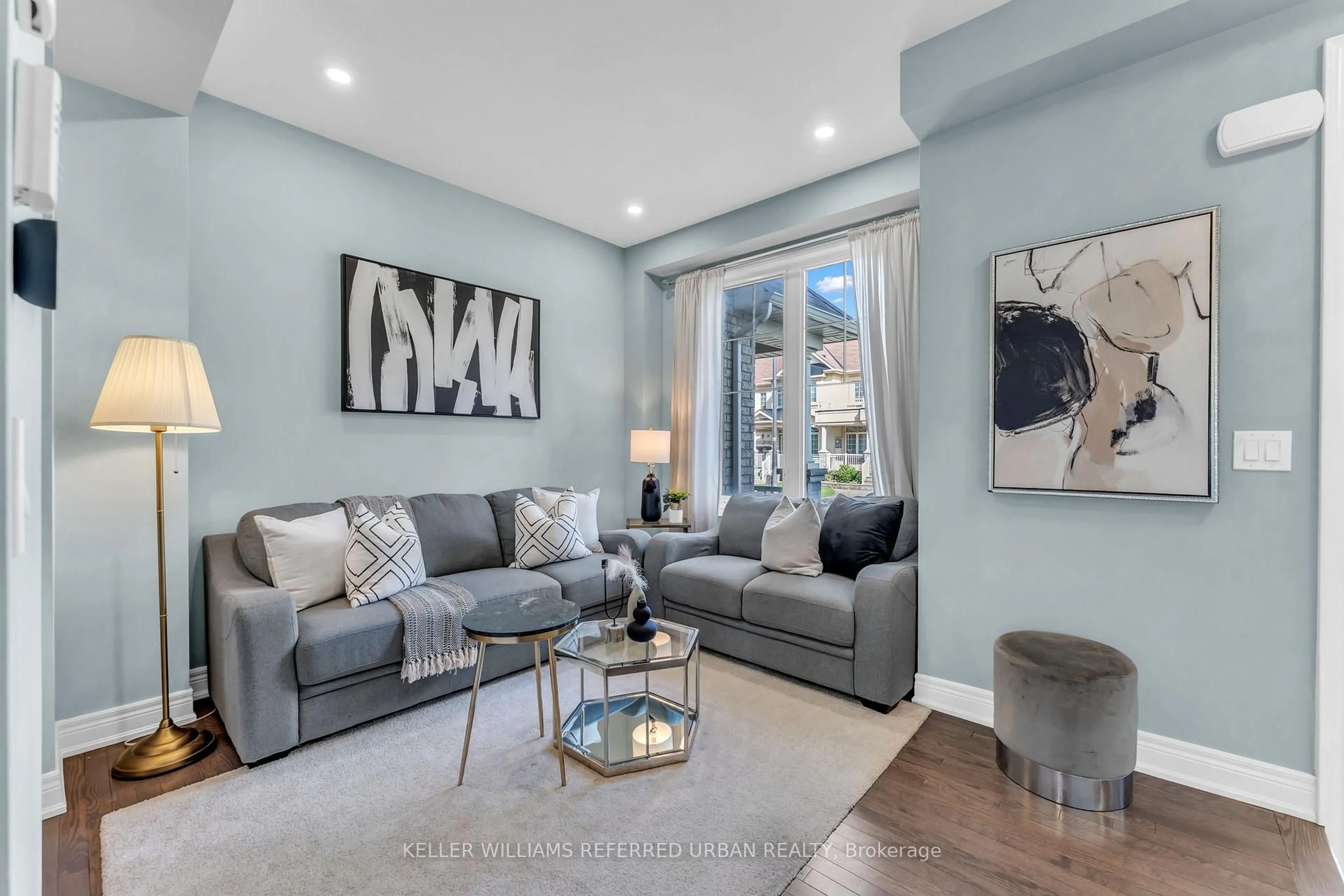 Living room with furniture, unknown for 36 Ledger Point Cres, Brampton Ontario L6R 3W3