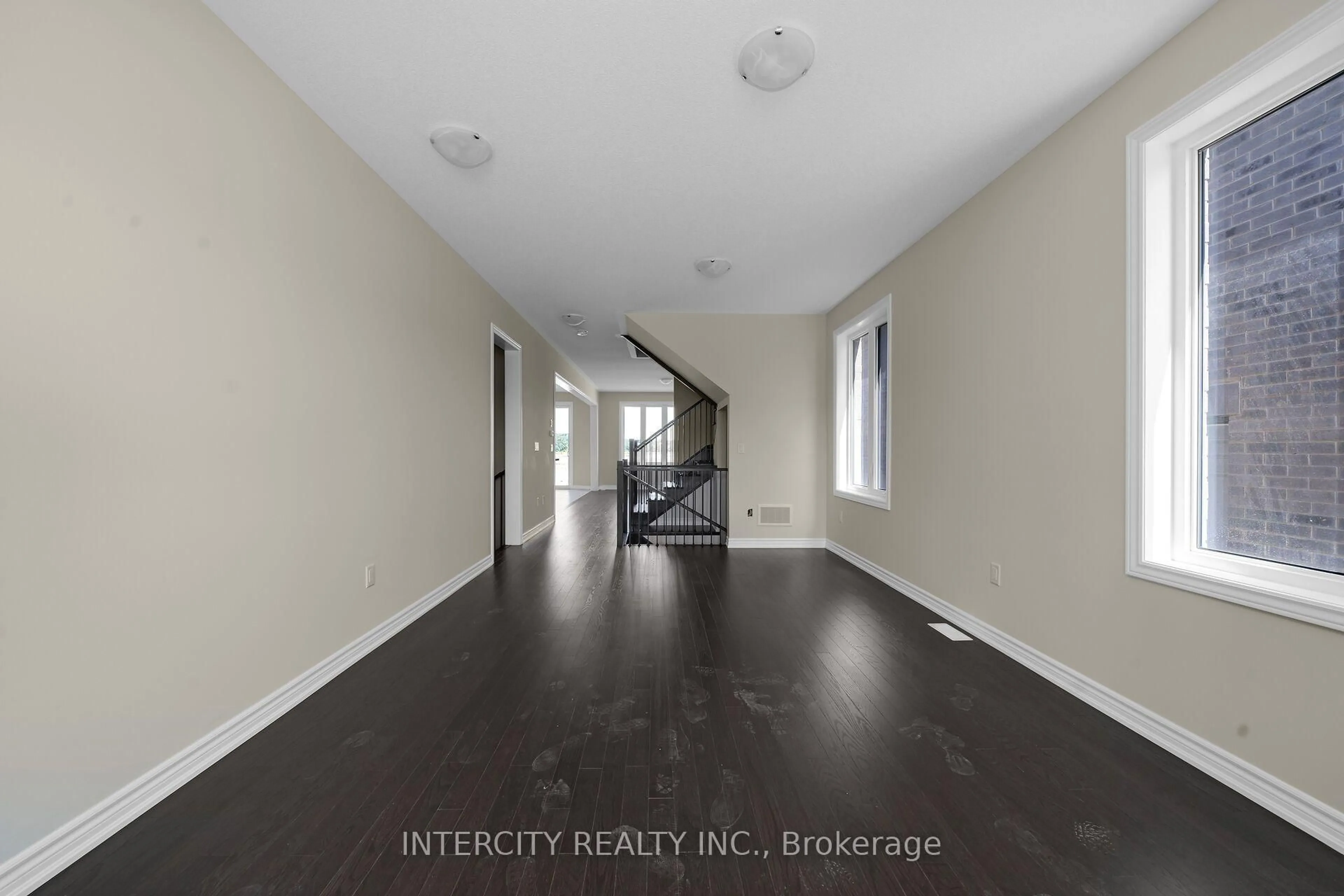 Indoor entryway for 32 Damara Rd #Lot 70, Caledon Ontario L7C 1Z9