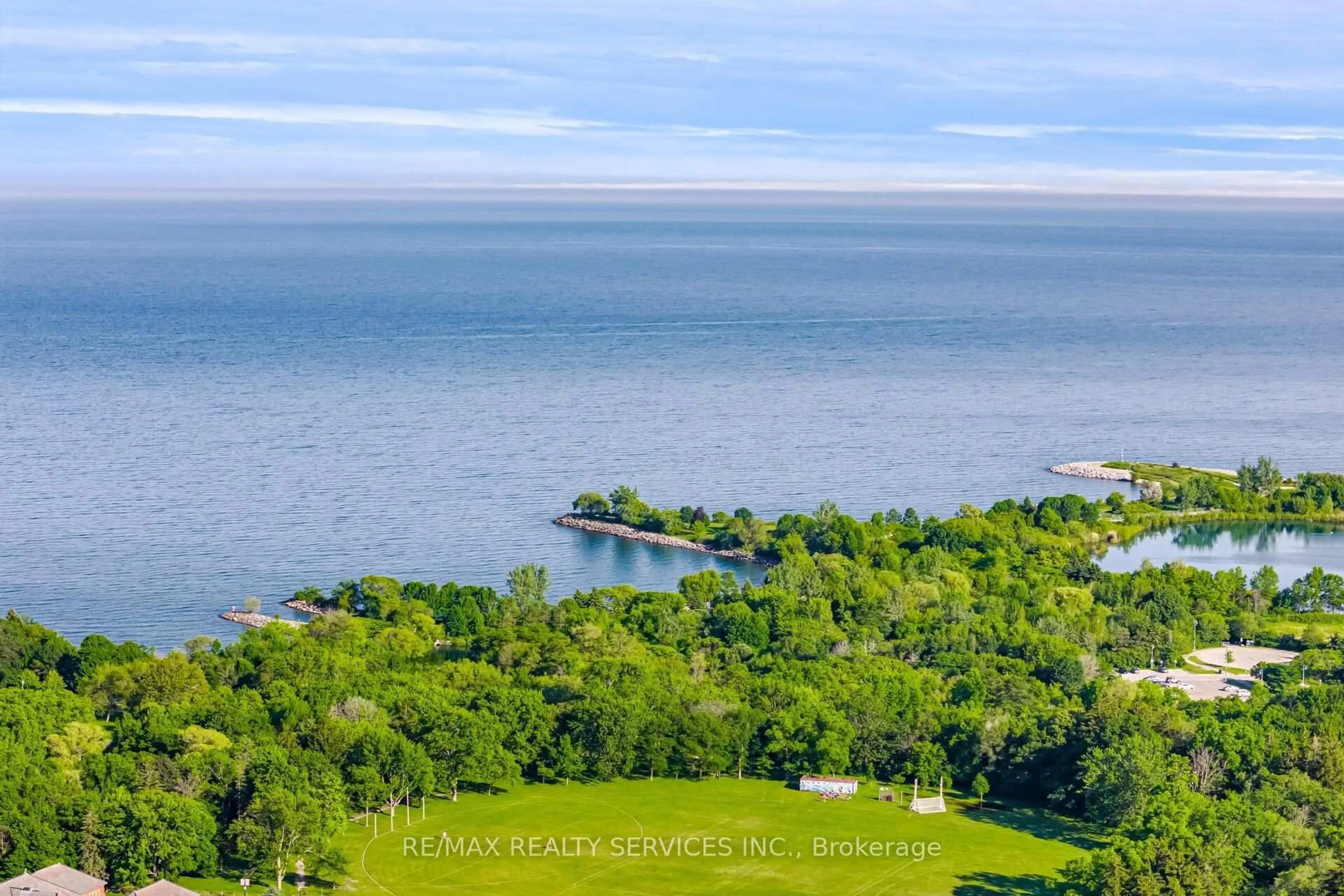 A pic from outside/outdoor area/front of a property/back of a property/a pic from drone, water/lake/river/ocean view for 30 Elder Ave, Toronto Ontario M8W 1S4