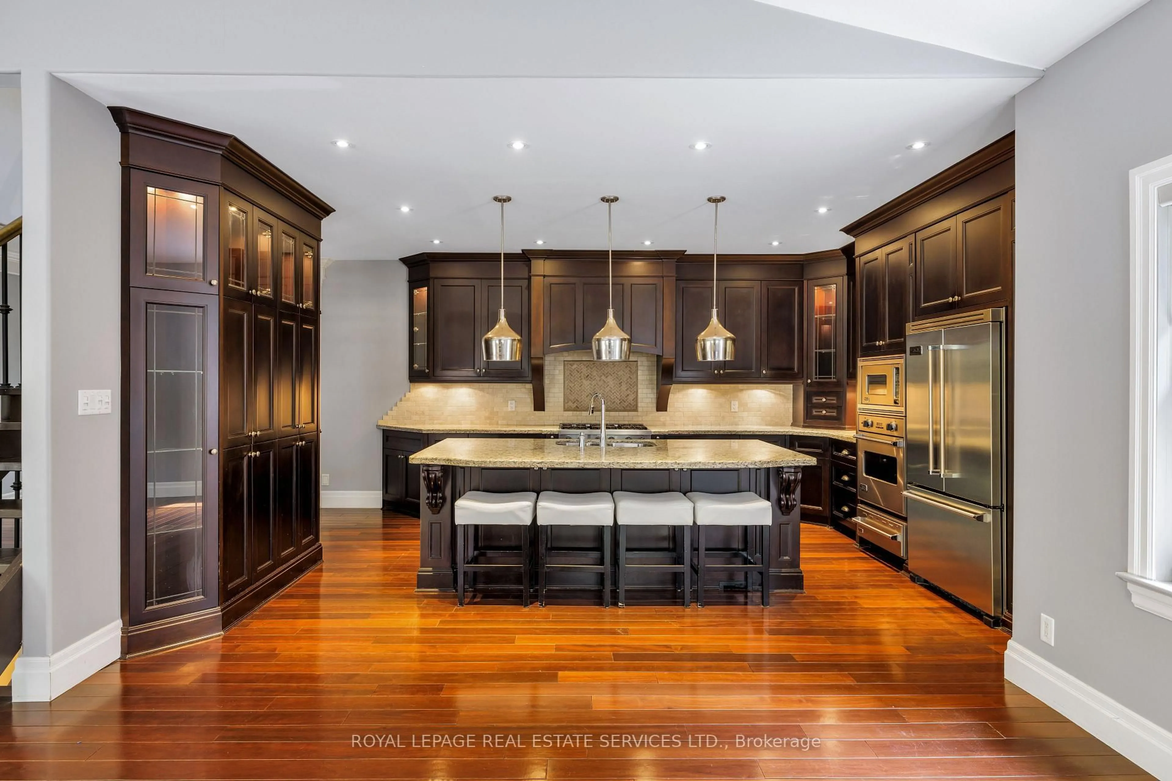 Contemporary kitchen, unknown for 1387 Willowdown Rd, Oakville Ontario L6L 1X2