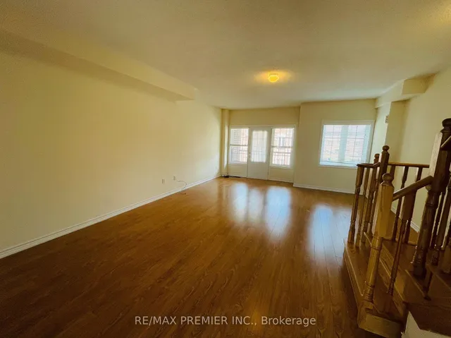 32 Shiff Cres, Brampton 5