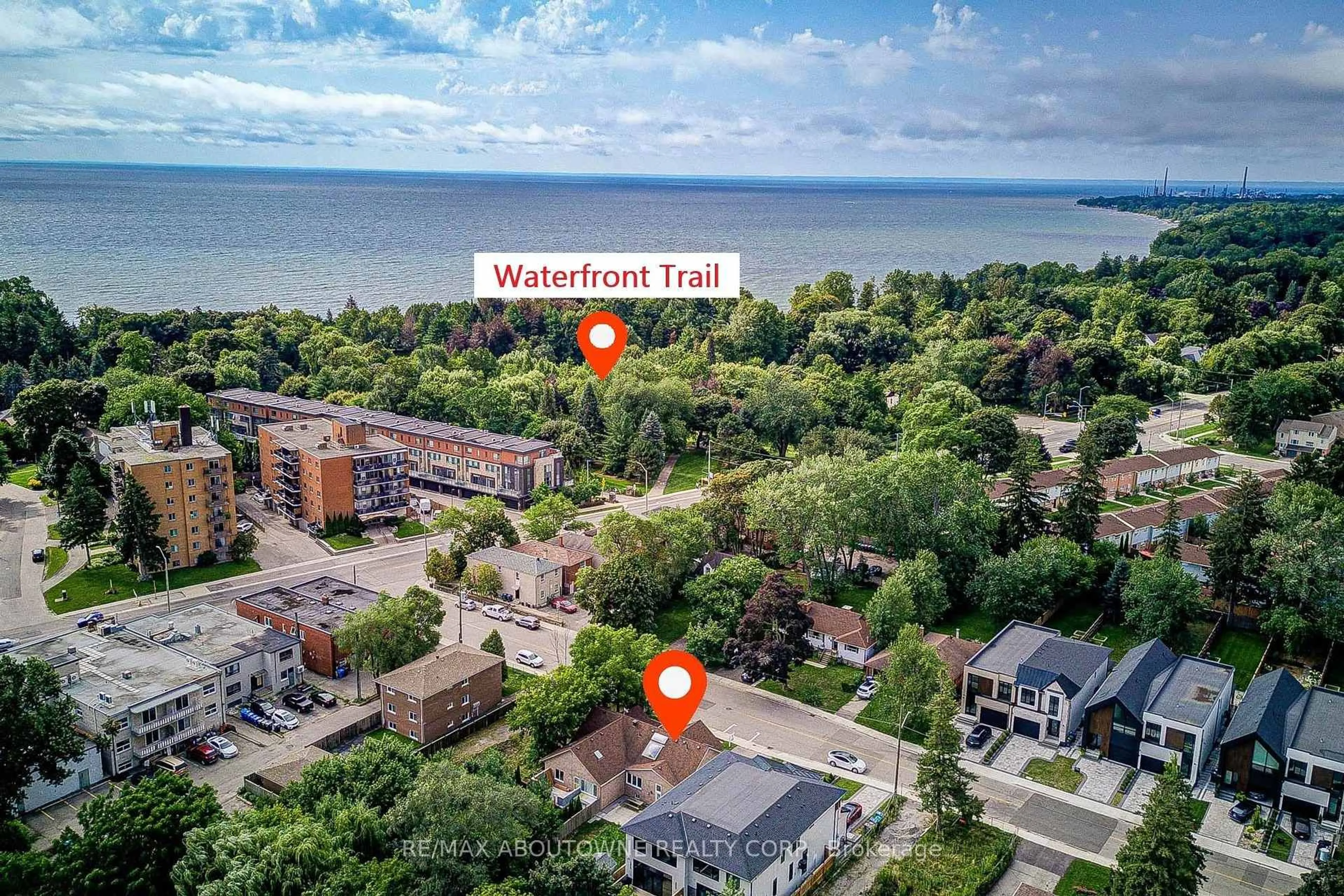 A pic from outside/outdoor area/front of a property/back of a property/a pic from drone, water/lake/river/ocean view for 13 Broadview Ave, Mississauga Ontario L5H 2S8