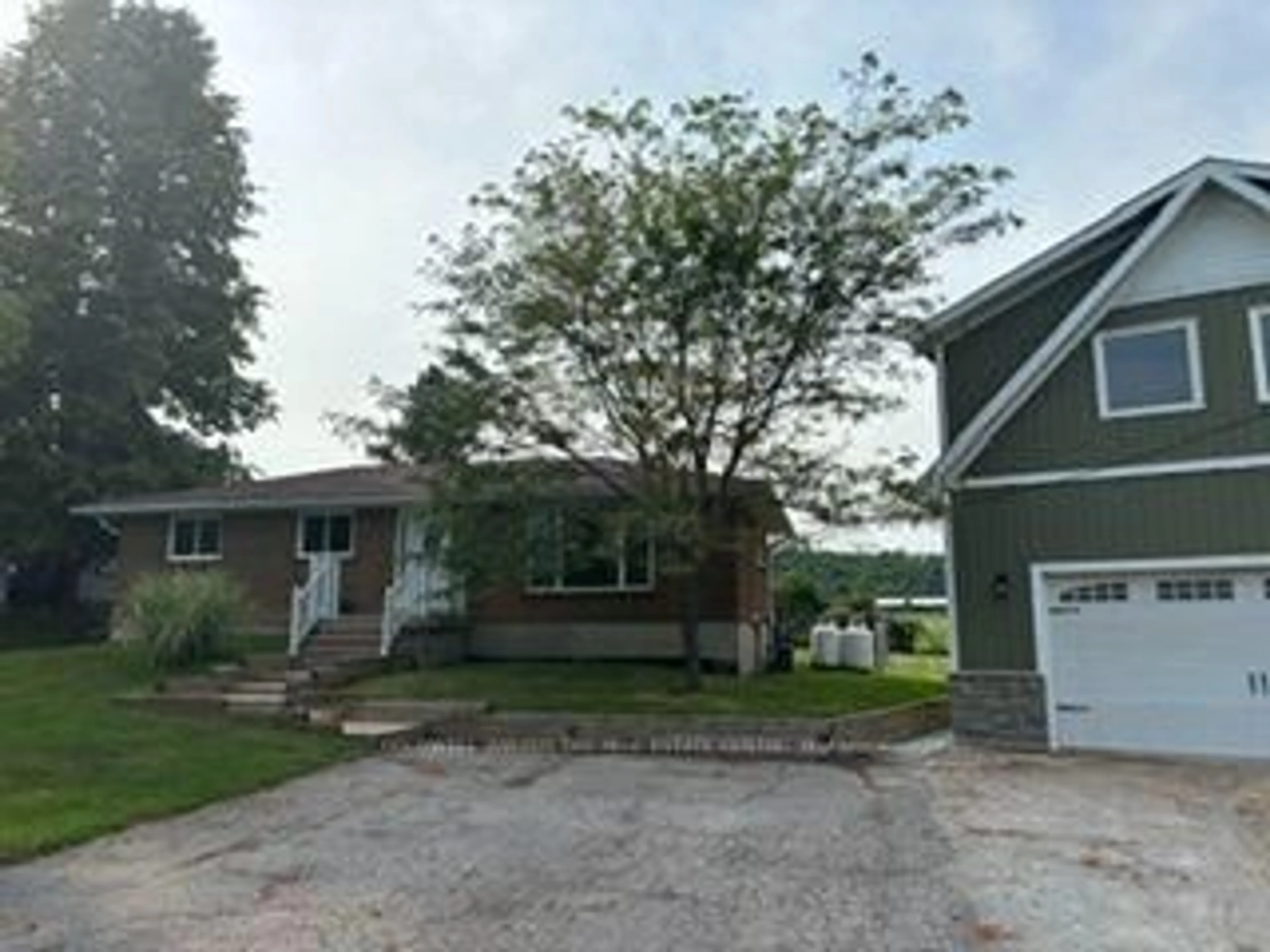 A pic from outside/outdoor area/front of a property/back of a property/a pic from drone, street for 5471 Campbellville Rd, Milton Ontario L9T 7L8