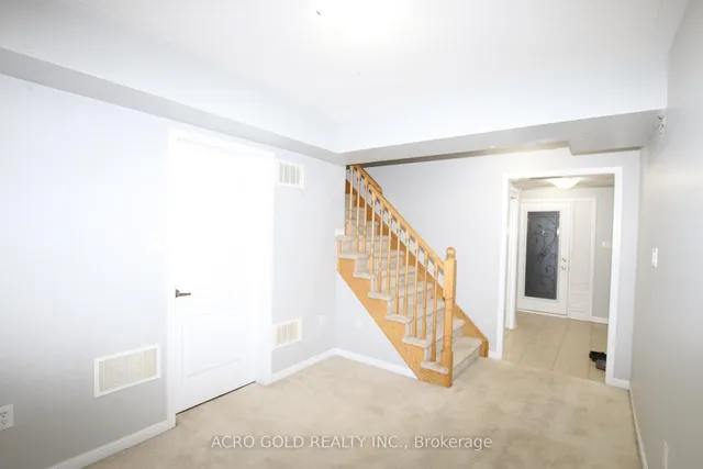 32 Mercedes Rd, Brampton 4