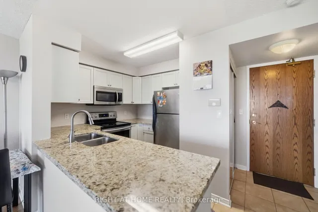4879 KIMBERMOUNT Ave #607, Mississauga 4