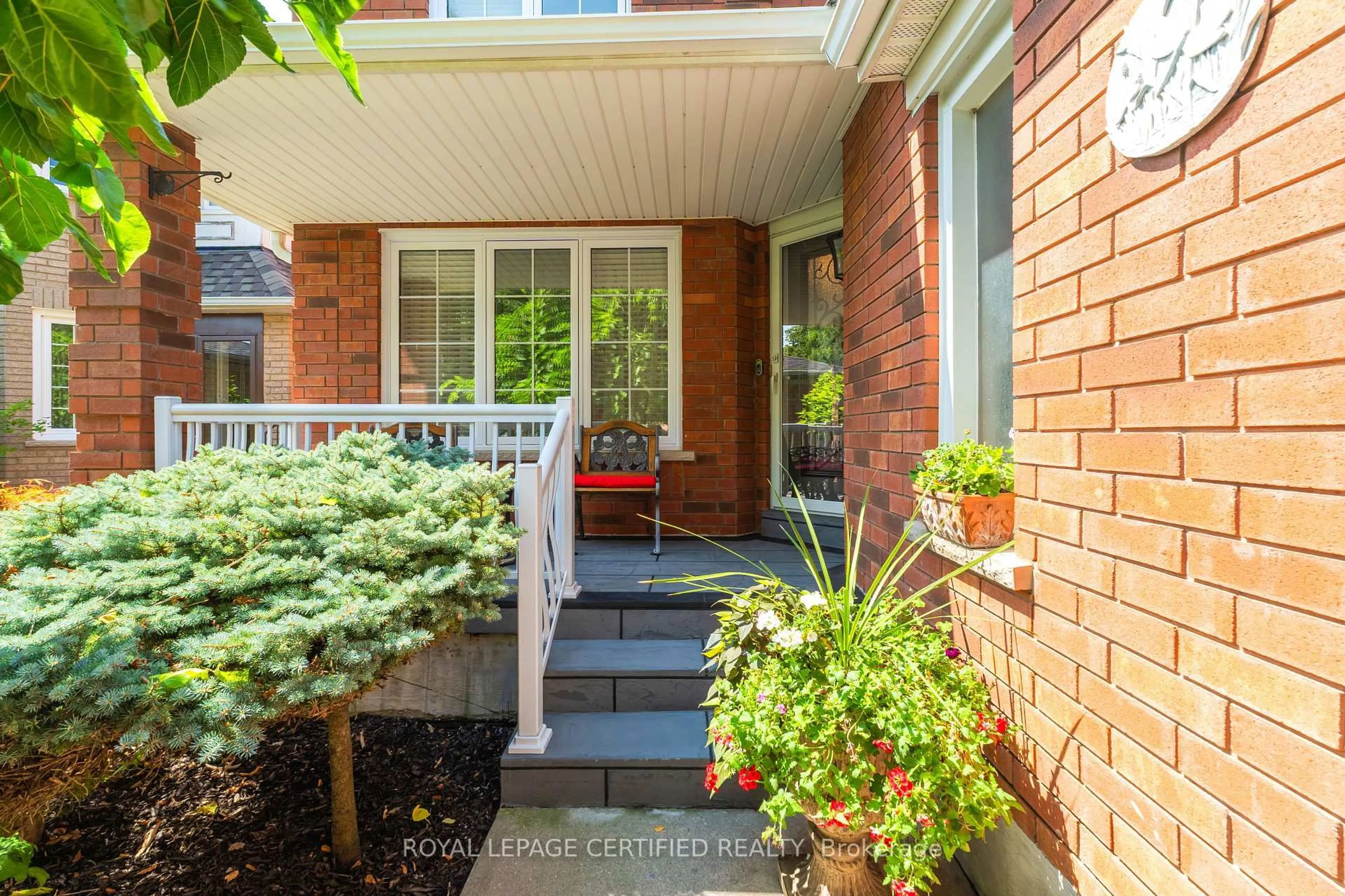 Unknown for 84 Softneedle Ave, Brampton Ontario L6R 1L2