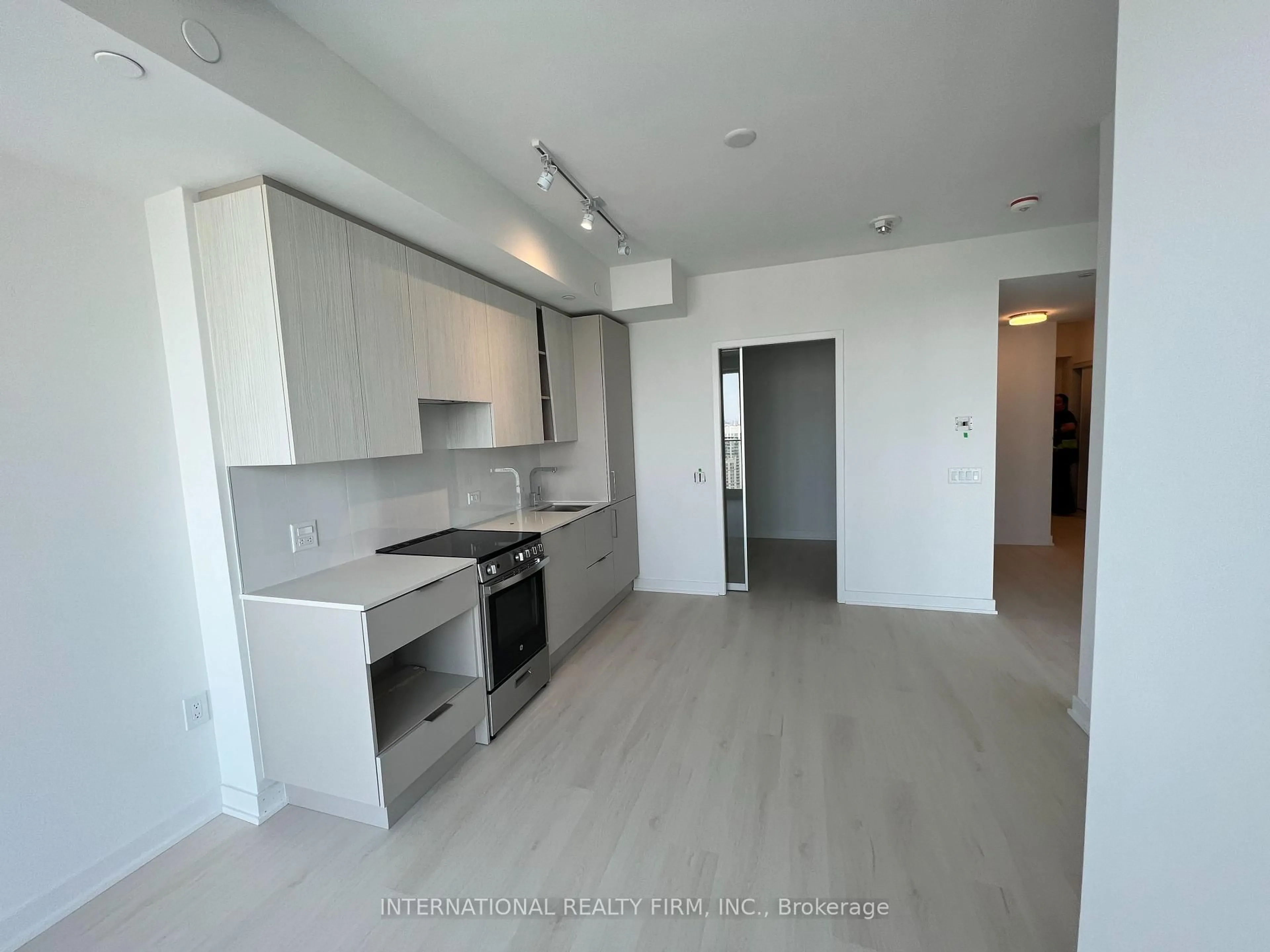 Unknown for 3900 Confederation Pkwy #4002, Mississauga Ontario L5B 0M3