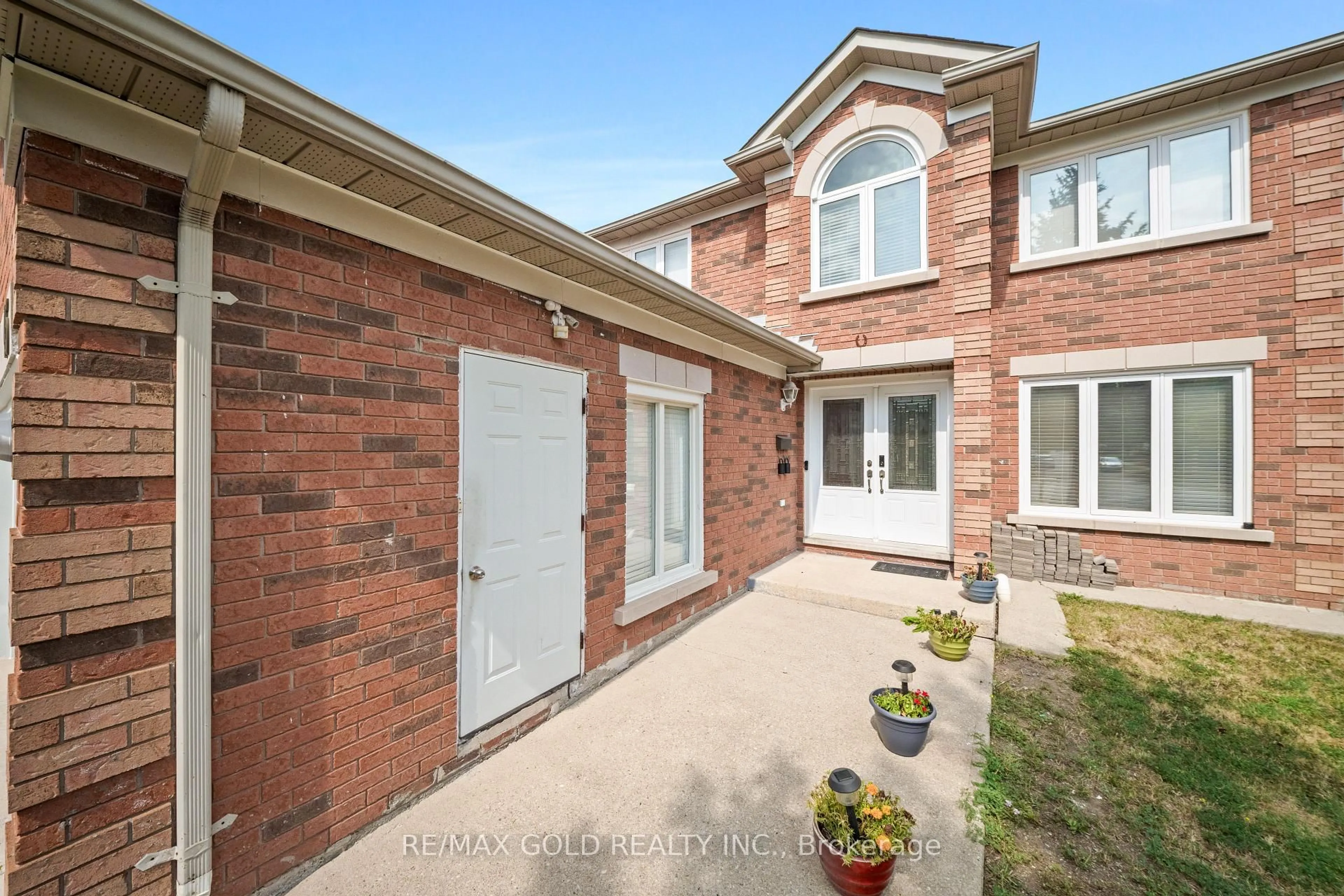 Home with brick exterior material, street for 45 Eagleridge Dr, Brampton Ontario L6R 1G1