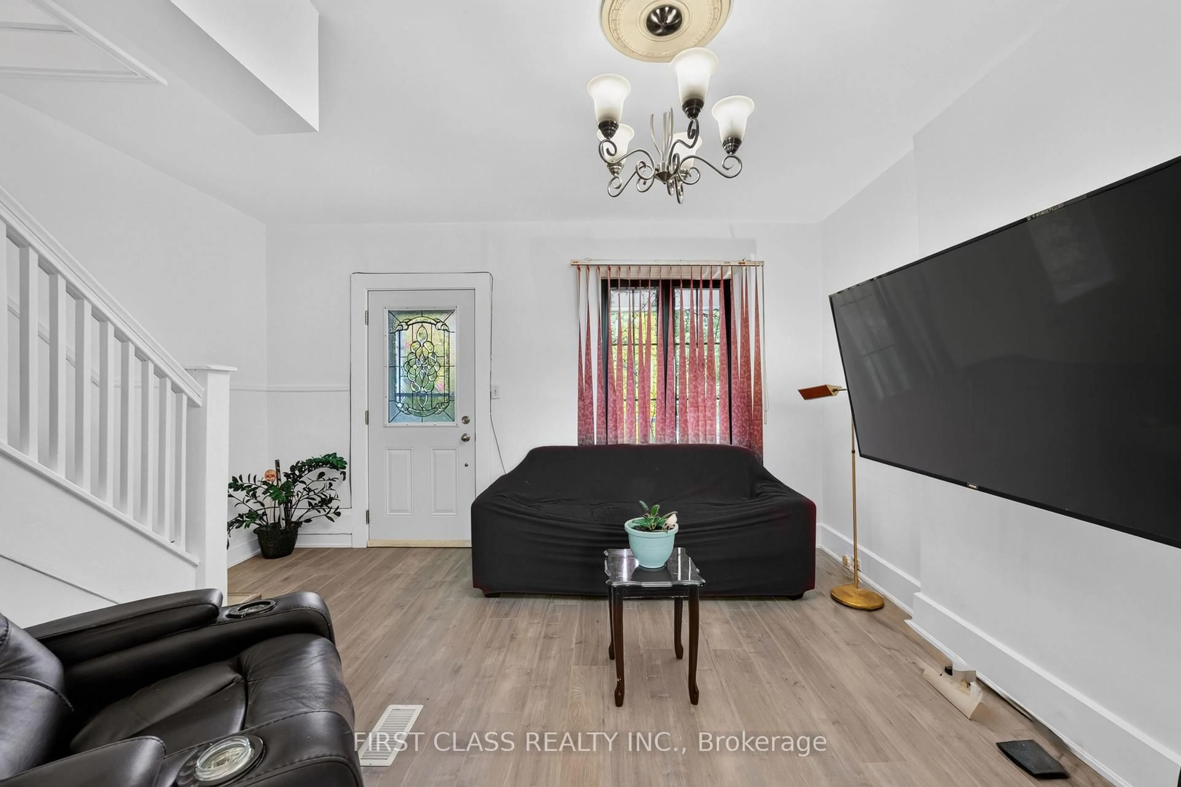 Living room with furniture, unknown for 150 Caledonia Rd, Toronto Ontario M6E 4S7