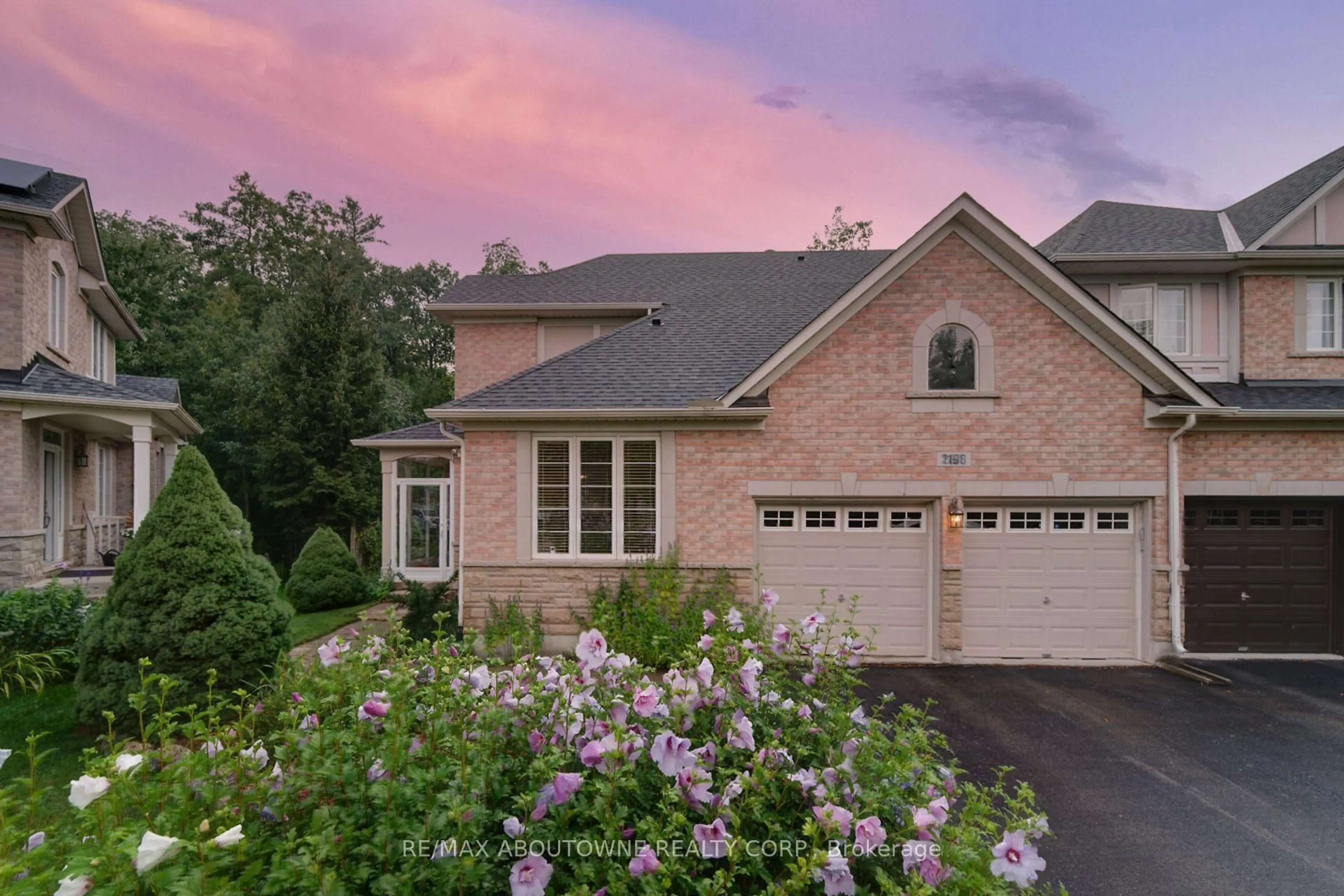 Home with brick exterior material, street for 2196 Emily Circ, Oakville Ontario L6M 0E5