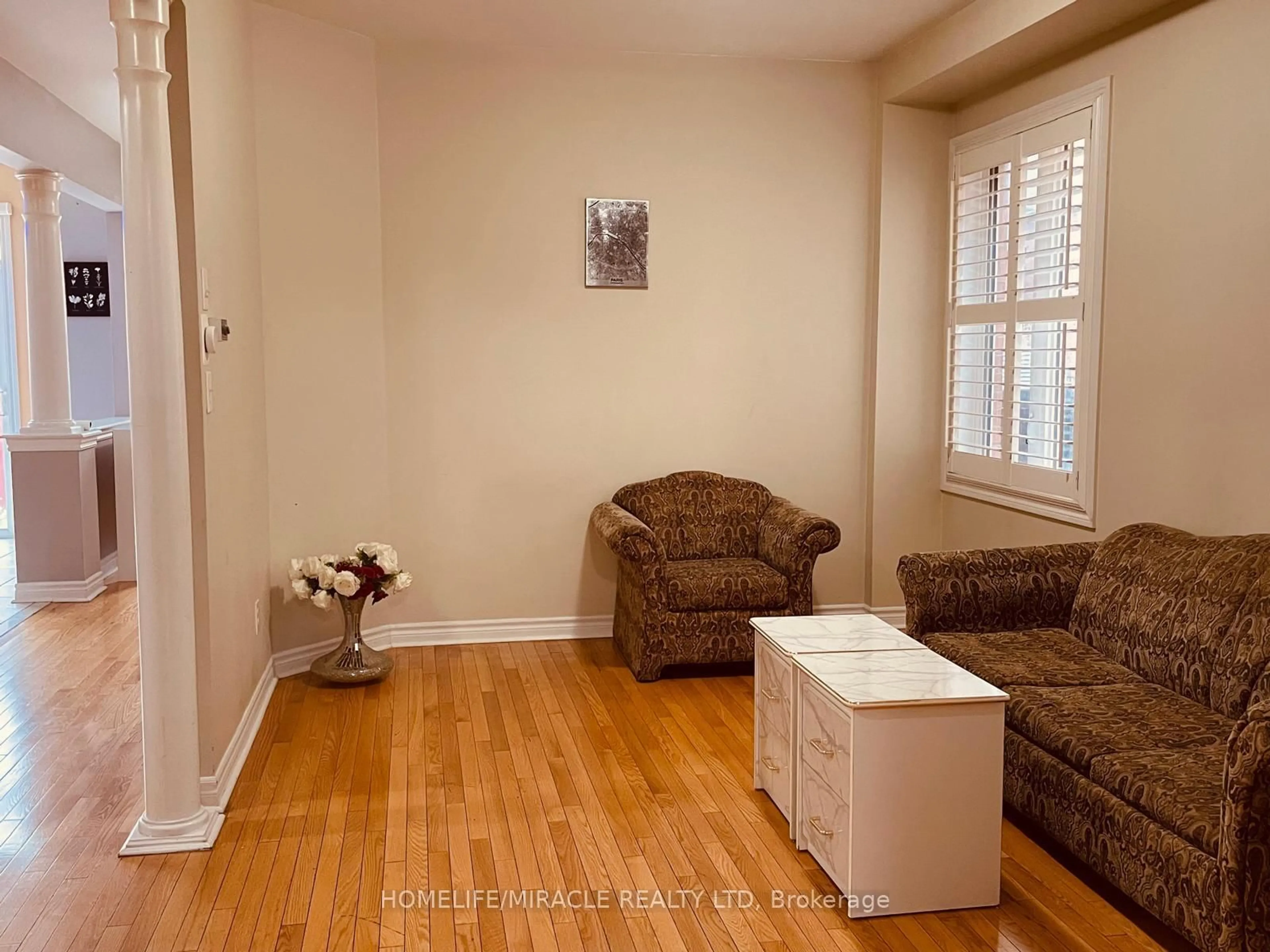 A pic of a room for 88 Summitgreen Cres, Brampton Ontario L6R 0T5