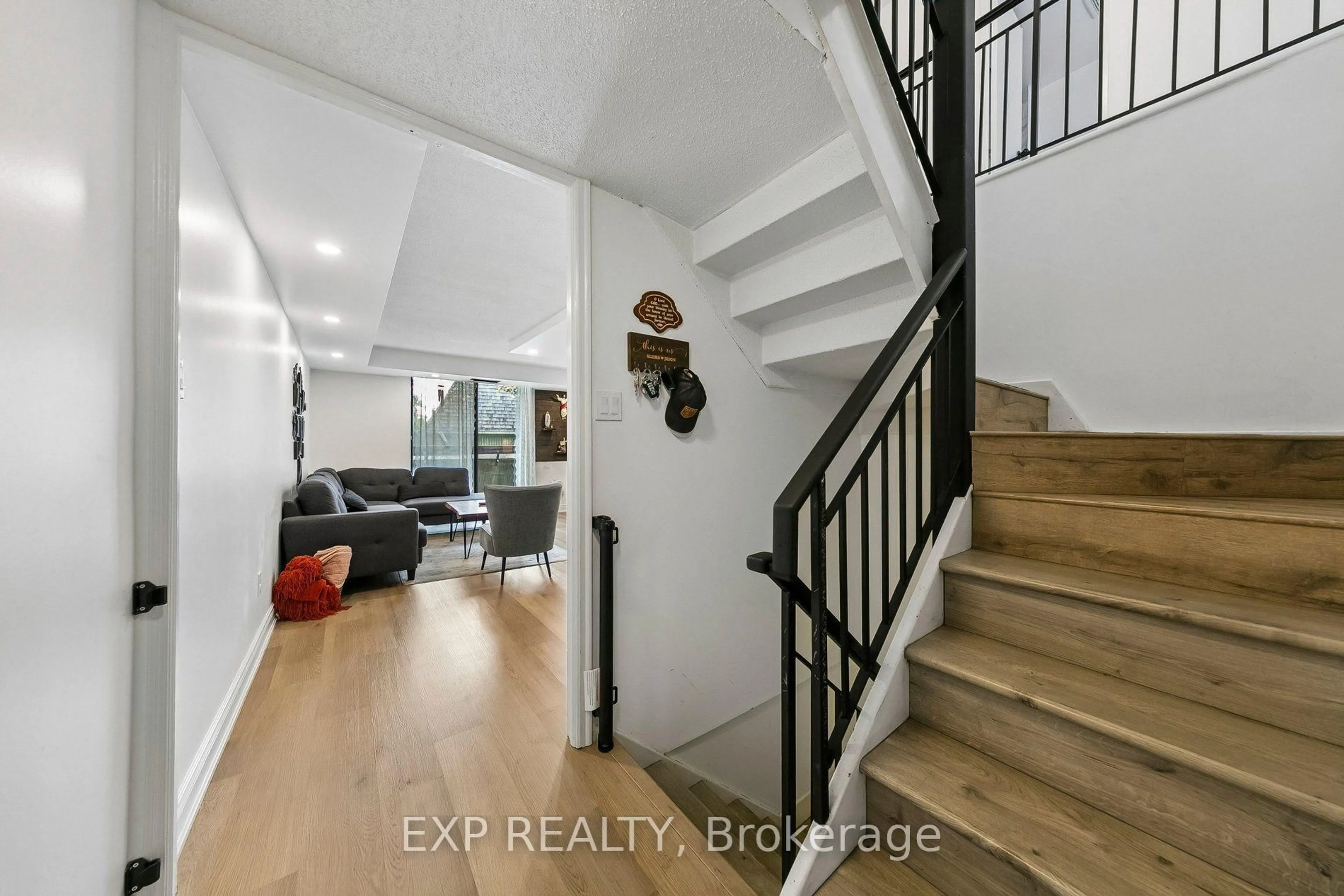 Unknown for 1250 Mississauga Valley Blvd #29, Mississauga Ontario L5A 3R6