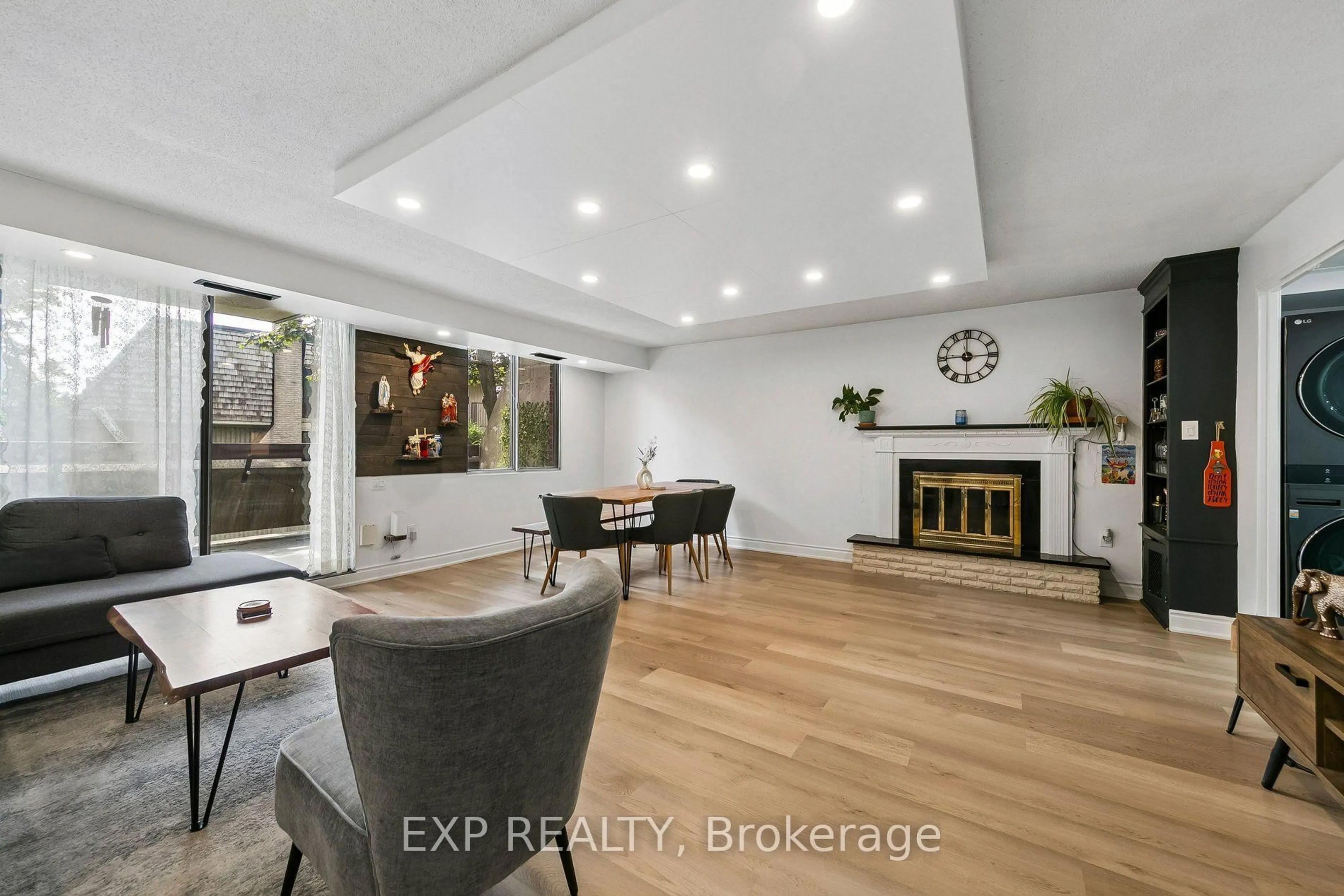 Unknown for 1250 Mississauga Valley Blvd #29, Mississauga Ontario L5A 3R6