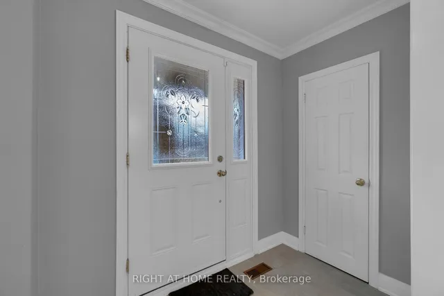197 Troy St, Mississauga 4