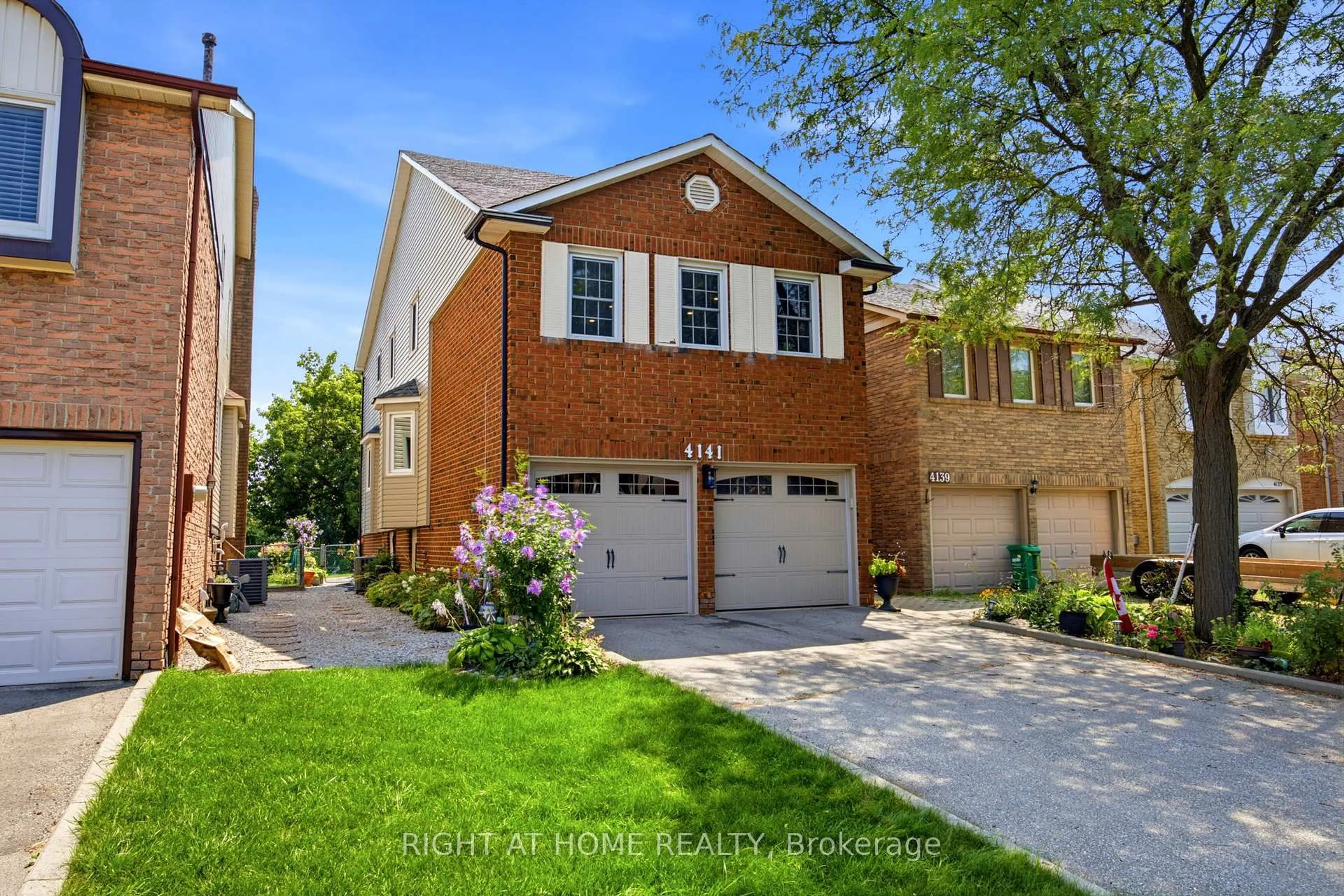 Home with brick exterior material, street for 4141 Trellis Cres, Mississauga Ontario L5L 2M1
