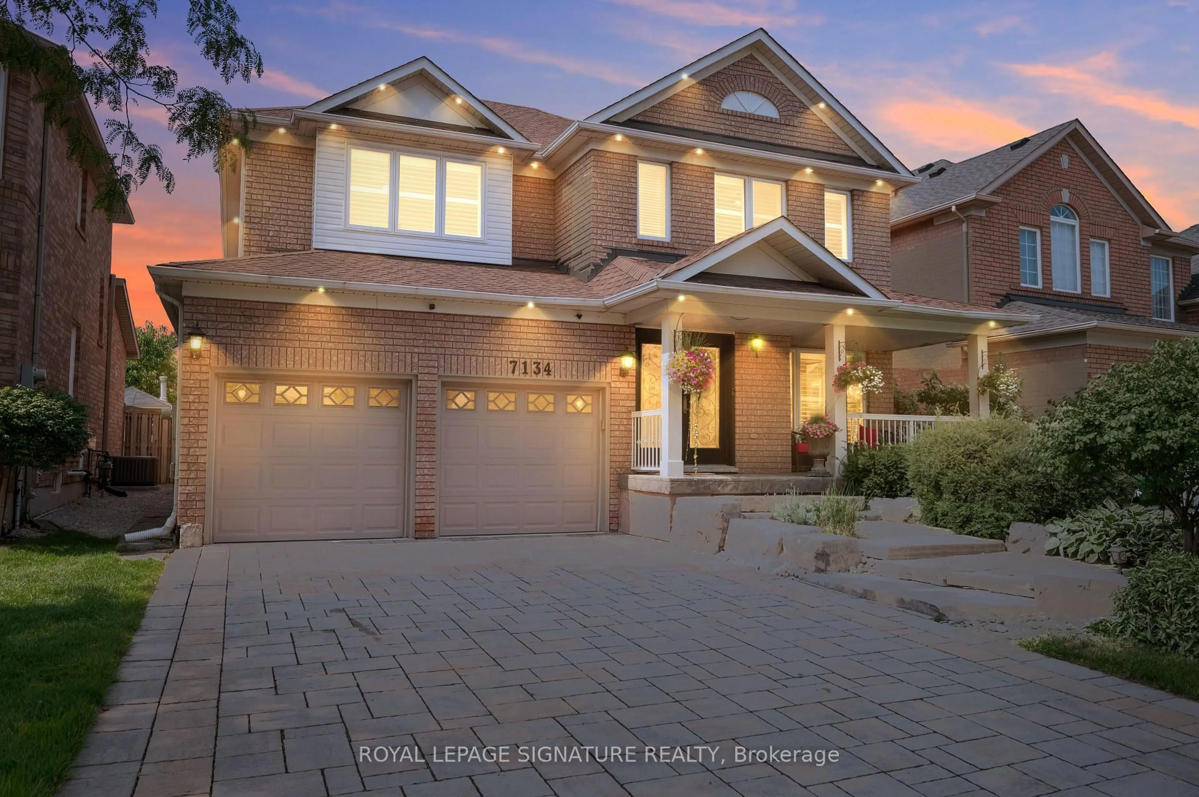 Home with brick exterior material, street for 7134 Hallsands Dr, Mississauga Ontario L5N 7T2