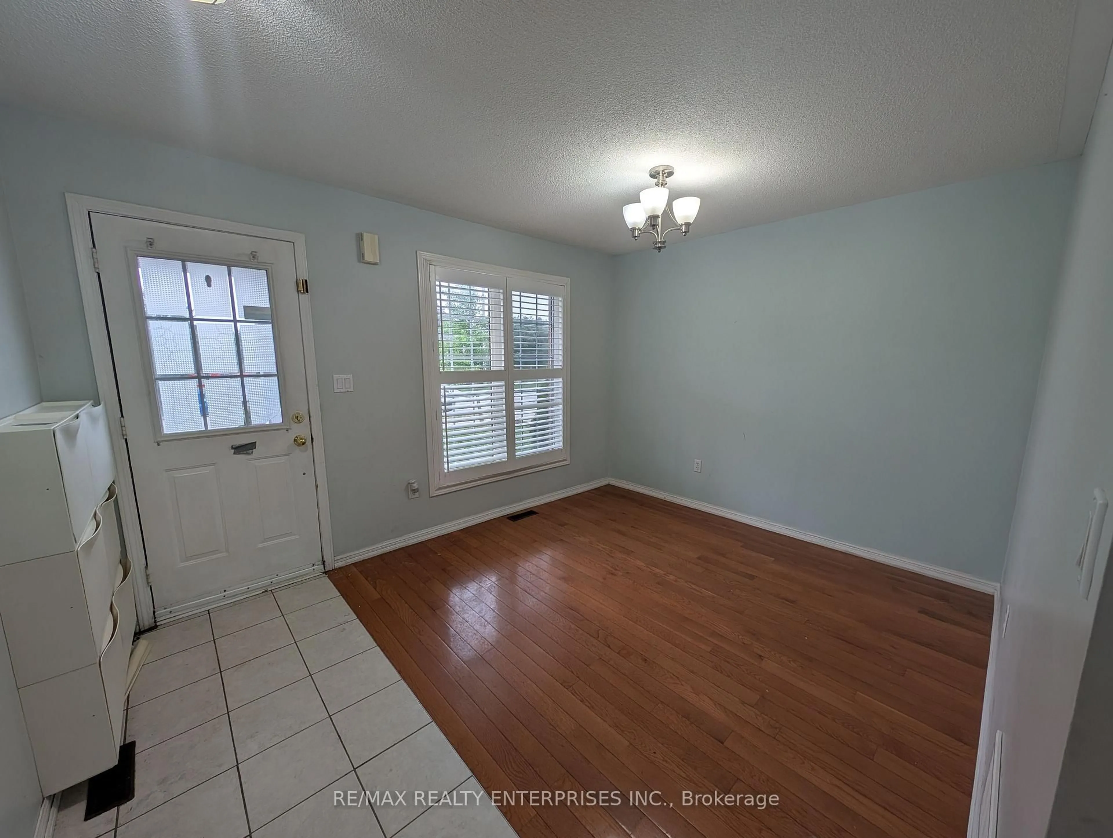 A pic of a room for 40 Sweetwood Circ, Brampton Ontario L7A 2X7