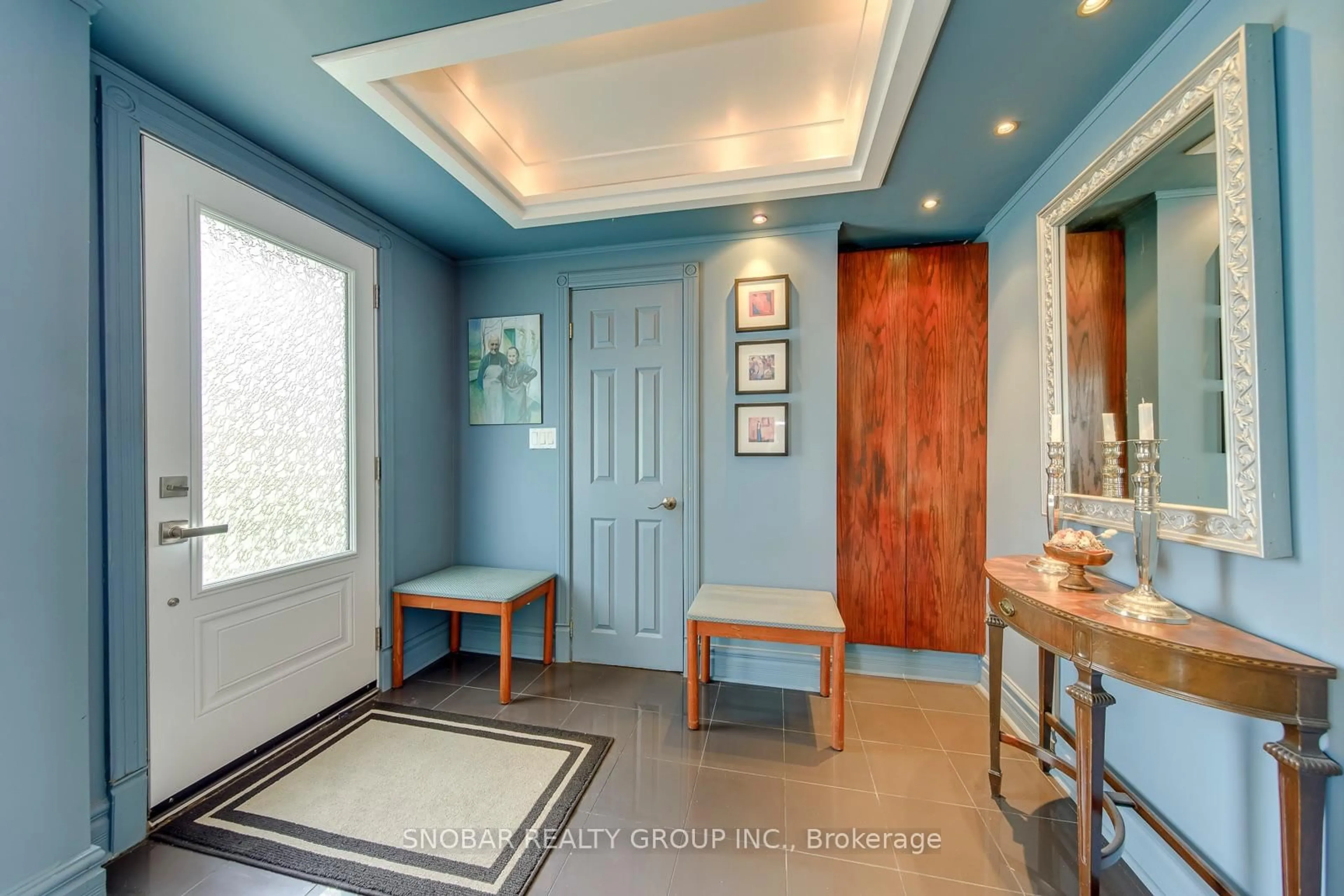 Indoor entryway for 84 Allenby Ave, Toronto Ontario M9W 1S8