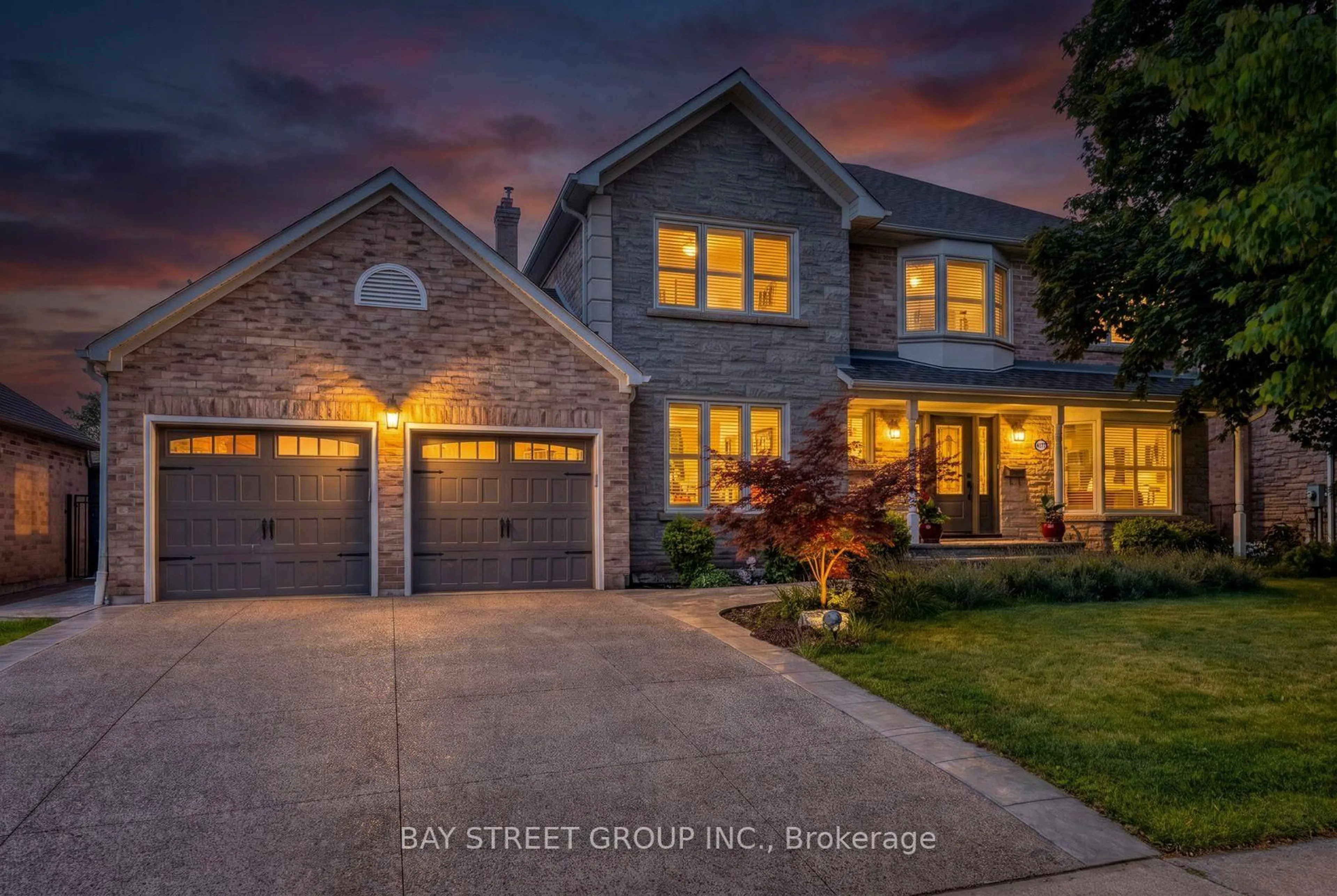 Home with brick exterior material, street for 4177 Millcroft Park Dr, Burlington Ontario L7M 3V2