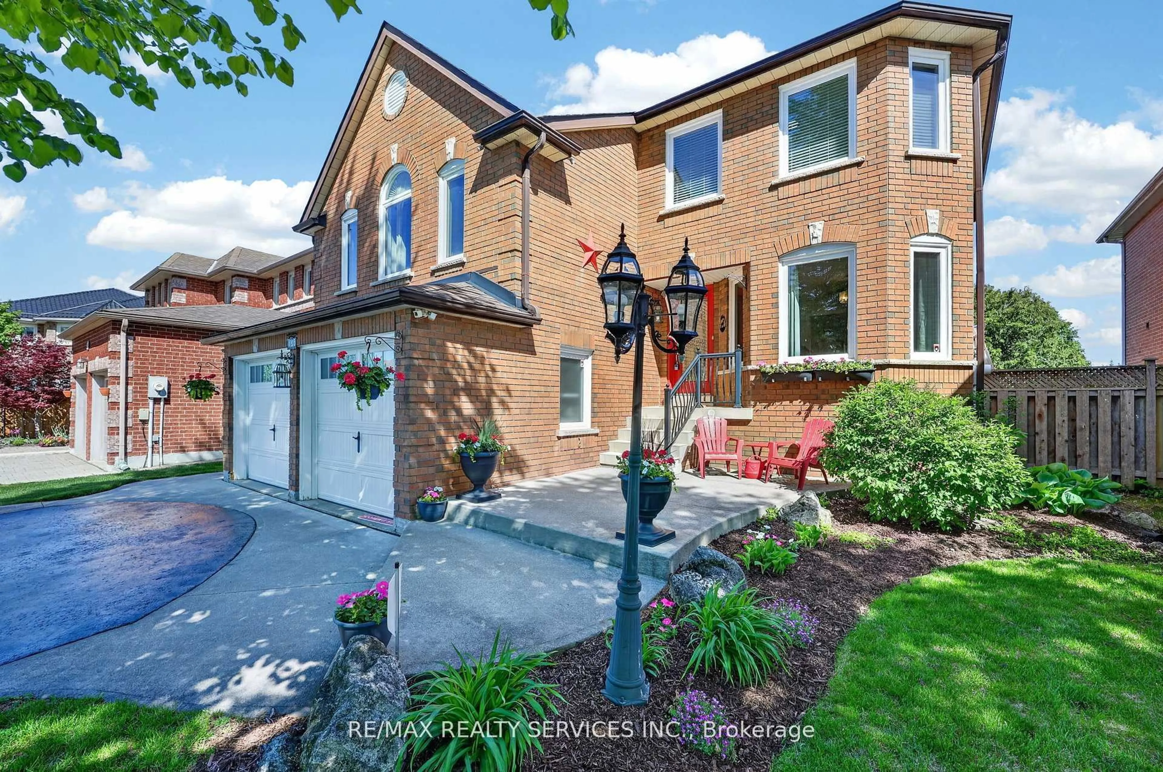 Home with brick exterior material, street for 150 Royal Valley Dr, Caledon Ontario L7C 1B3